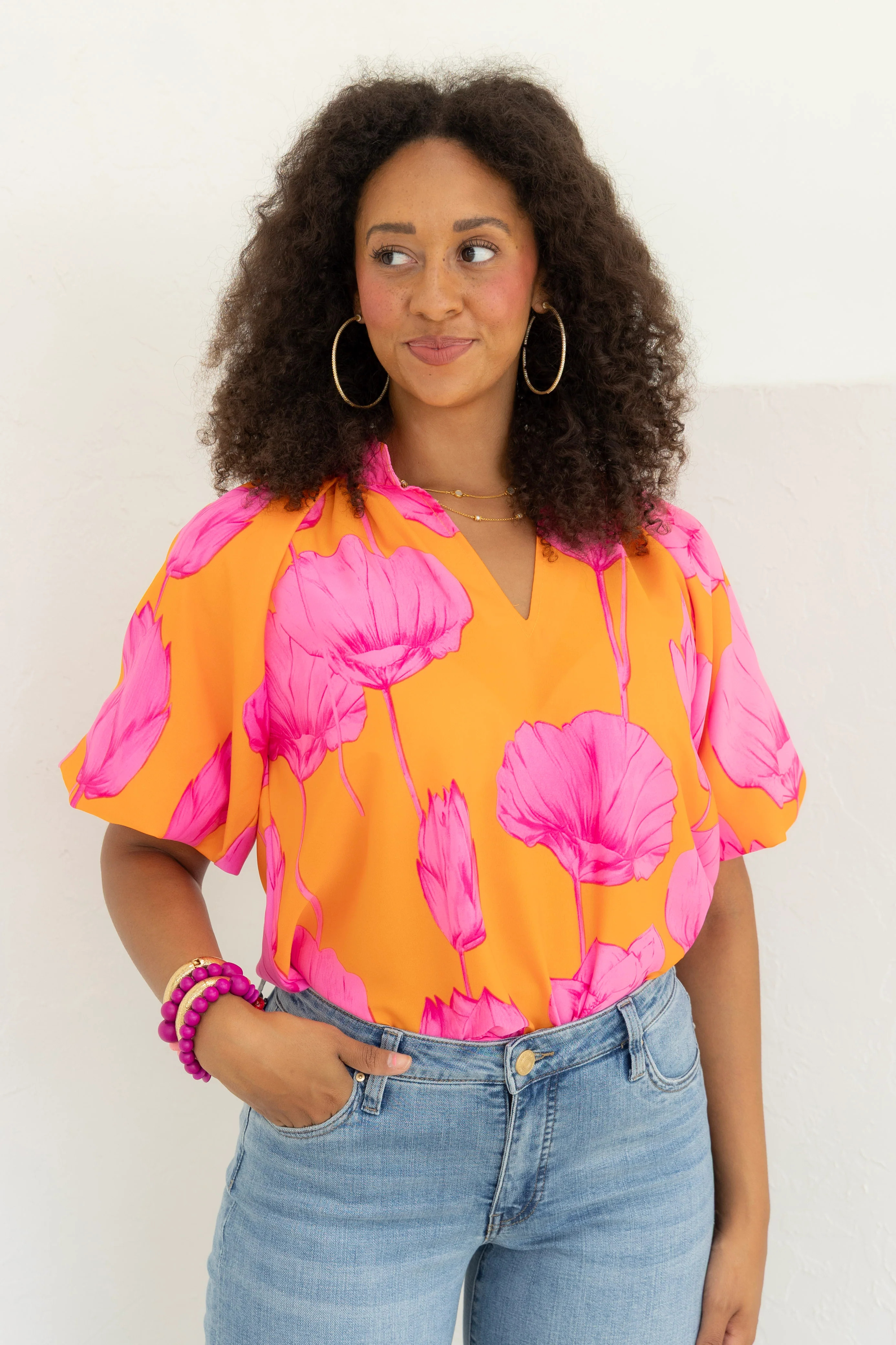 Pickin' Poppies Pink and Orange Scallop Hemline Bubble Short Sleeve Top | The Willow Tree