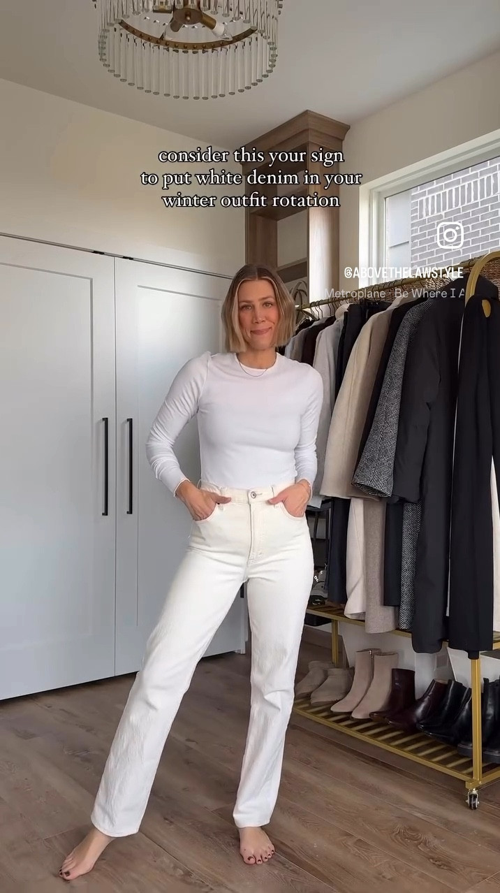 Winter Capsule: White Jeans Outfits

#LTKFindsUnder100 #LTKStyleTip #LTKFindsUnder50