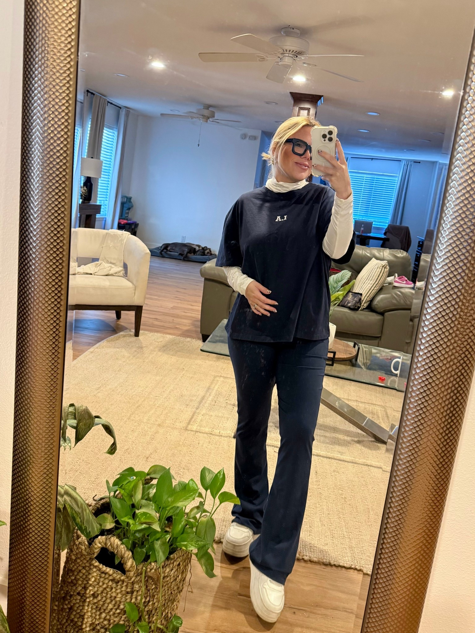 OOTD✨

El top es XL , Leggins M y turtle neck S  