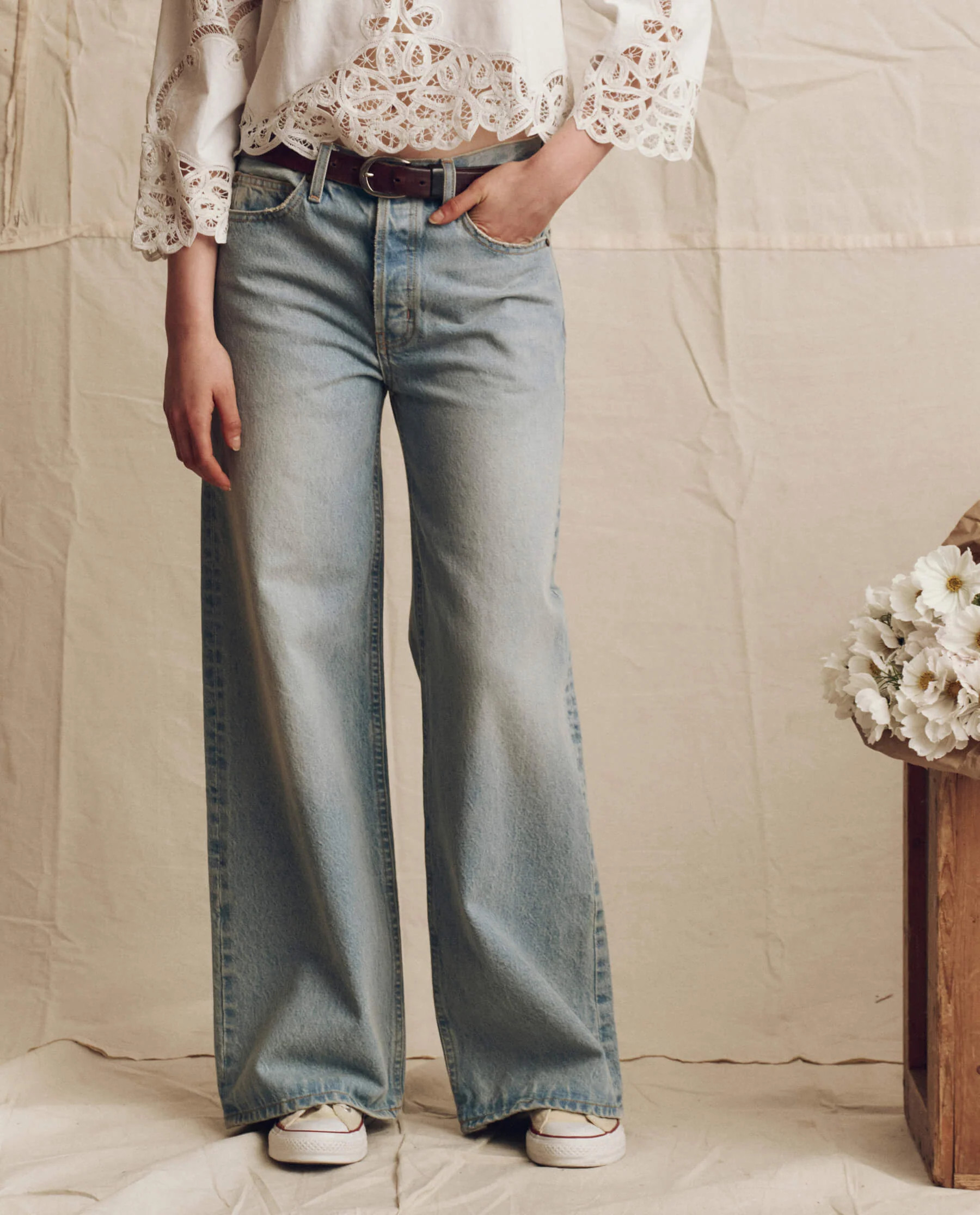 The Slouch Wide Leg Jean. -- Tidal Wash | THE GREAT.