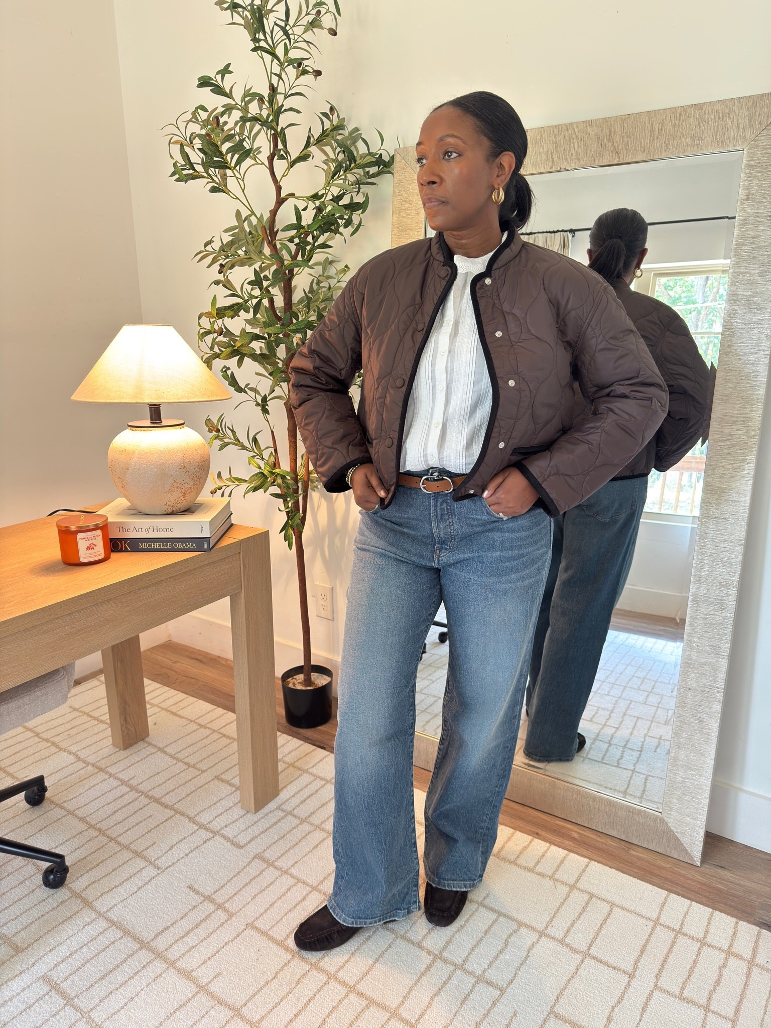 The easiest fall layers 🤎

@Madewell quilted jacket, pintuck top + Harvey jeans, all linked here.

#madewell #fallstyle #falllayers #falloutfit #womenover40 #styleover40 #elevatedstyle #neutralstyle