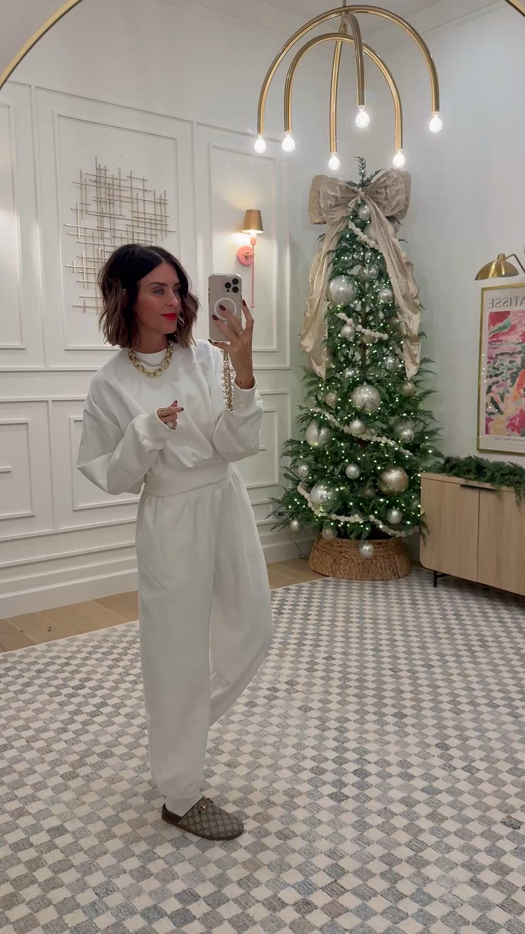 Adidas luxe!!
sweatshirt - size S
sweatpants - size M



#LTKFindsUnder50 #LTKFindsUnder100 #LTKSaleAlert