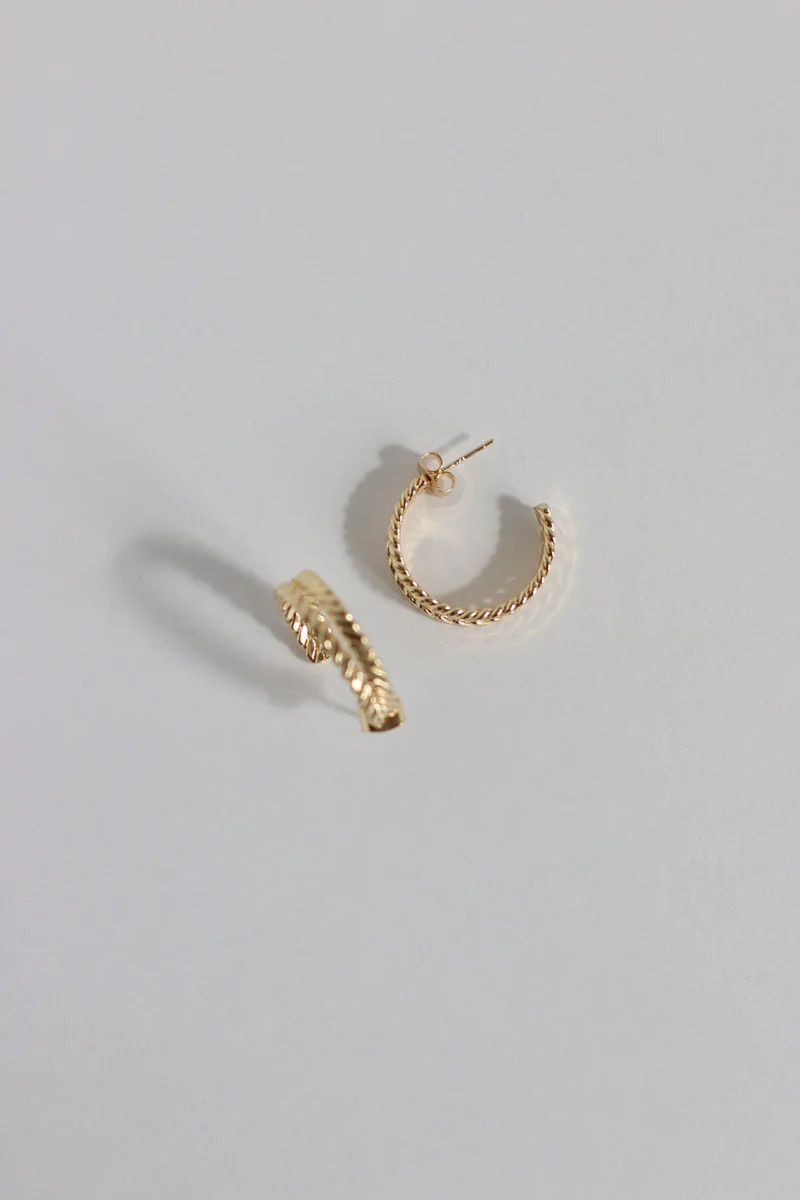 14k Double Vein Hoop Earrings | ANEA HILL