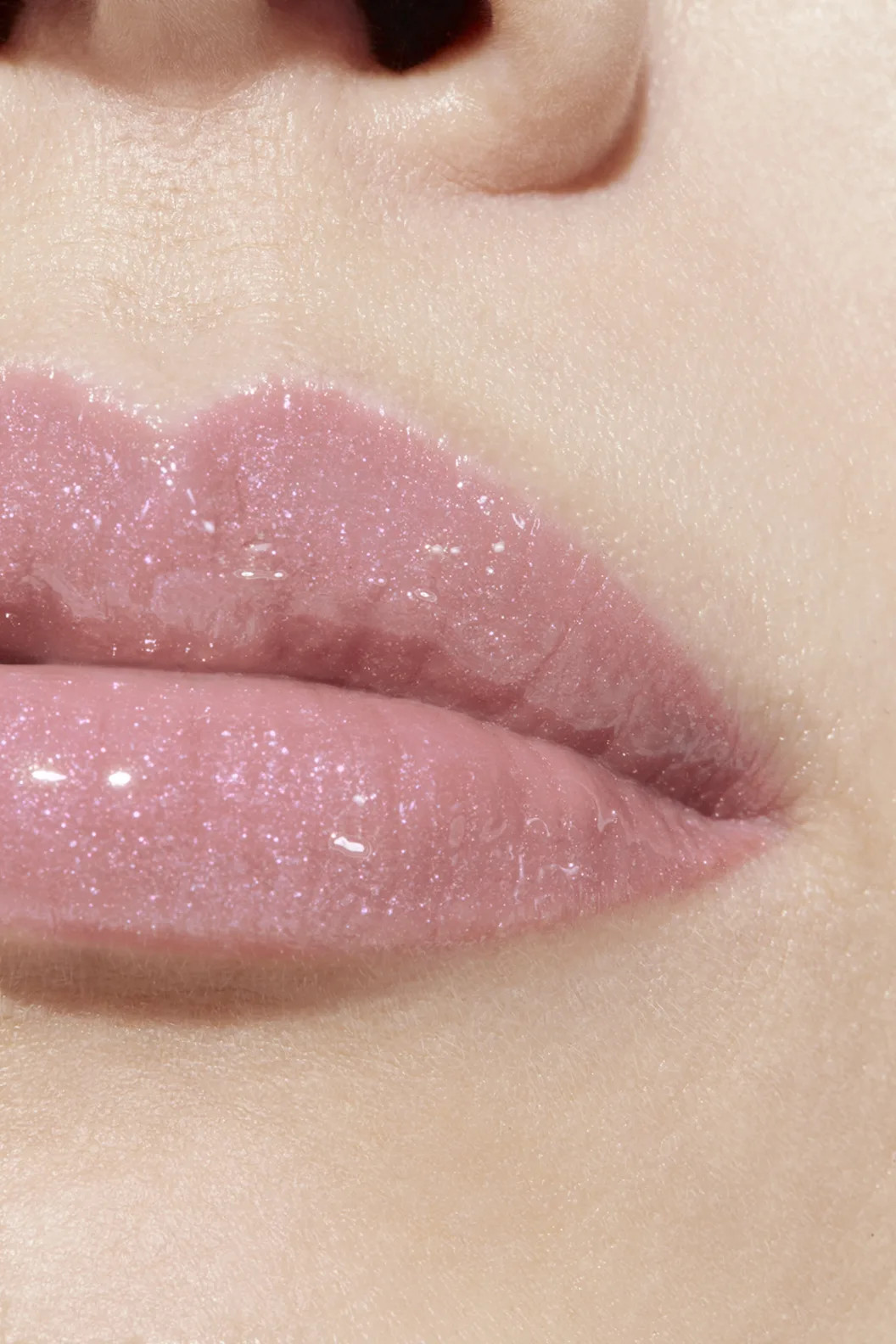 CHANEL ROUGE COCO HYDRA GLOSS Hydrating and Smoothing High-Shine Lipgloss | Chanel, Inc. (US)