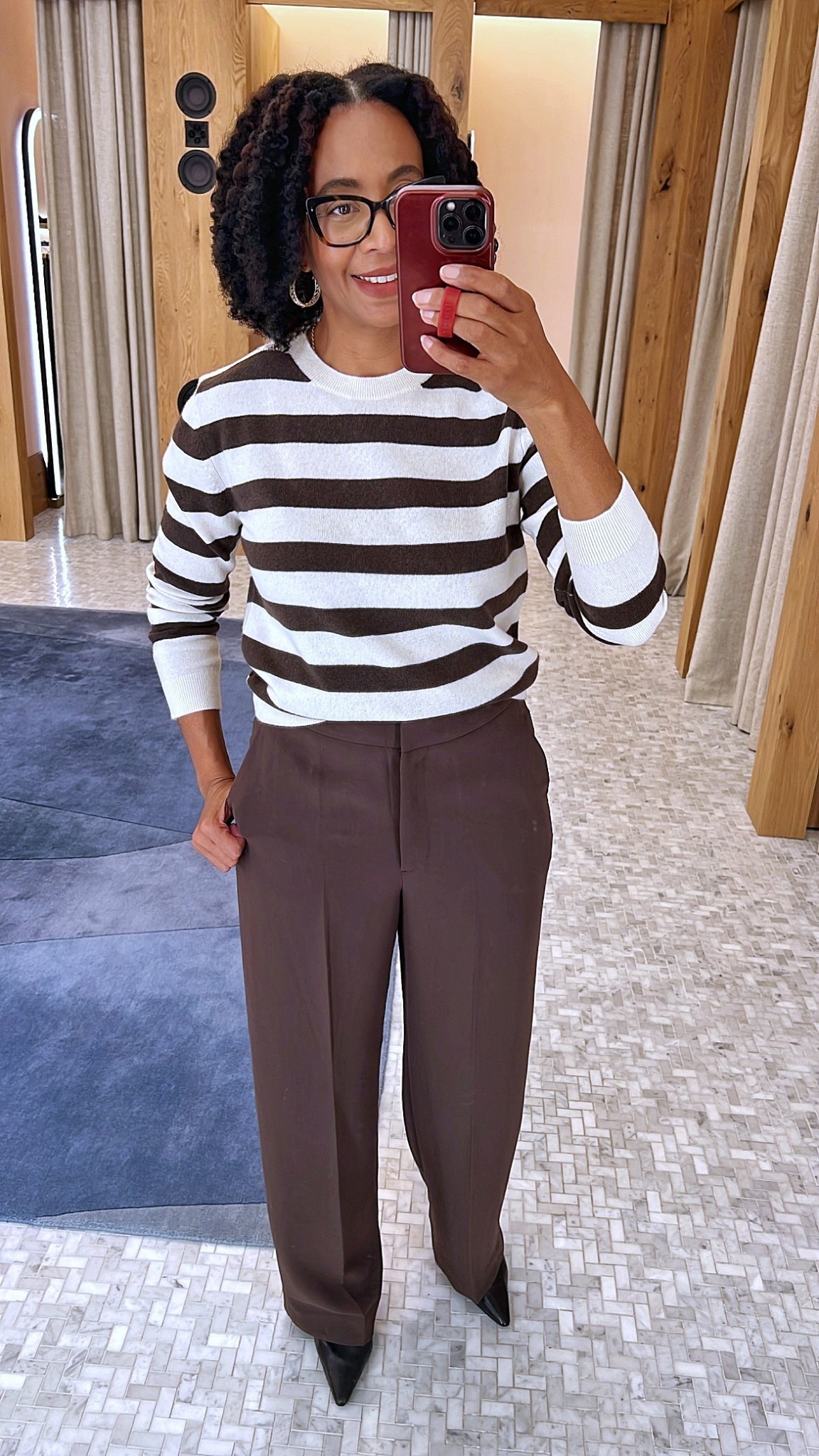 Fall + winter cute staples from Aritzia! I’m loving this striped  cashmere sweater right now. It’s the perfect weight and pattern.

• Bare Cashmere Crew Sweater - medium
• Limitless Pant - size 10
• Kendra Scott Kelly Hoop Earrings
• Lexxy Pointed Toe Pump  - size 10

If you’ve been thinking about refreshing your work wardrobe, consider this your sign. I’m sharing some clean, modern essentials I wear Monday through Friday: tailored pants, sleek sweaters, timeless blouses, and blazers that pulls everything together. Perfect for corporate girlies and working moms who want style that feels effortlessly elevated.

Aritzia workwear, Aritzia fashion finds, workwear staples 2025, office outfits for women, chic minimalist workwear, corporate style for women, fall work outfits, winter work basics, Aritzia trousers

#LTKHoliday #LTKWorkwear #LTKOver40 #LTKSeasonal #LTKMidsize #LTKFindsUnder100