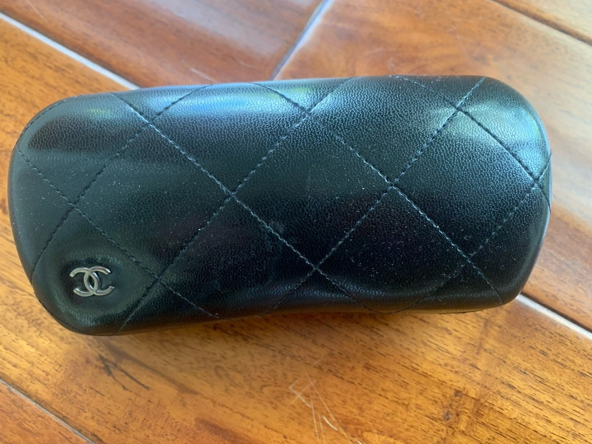 CHANEL Hard Eyeglasses Case Quilted Clamshell Vtg Leather CC Logo Cleaning Cloth | eBay US