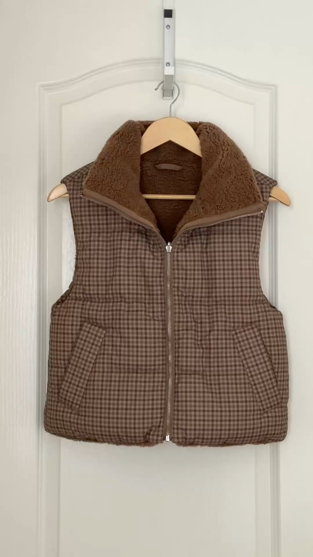 New at Abercrombie & Fitch! 😍 This reversible puffer vest might be one of my favorite fall finds yet! 🍁 I love that one side features a timeless brown gingham print, while the other is a cozy mocha sherpa—perfect for switching up your look. 🤎 With its flattering quilted design, practical pockets, and wind & water-resistant fabric, it’s the kind of layering piece you’ll reach for all season long. Linked it here! 🍂☕ @abercrombie #puffervest #fallfashion #fallstyle

#LTKootd #LTKfitnessgoals #LTKActive
