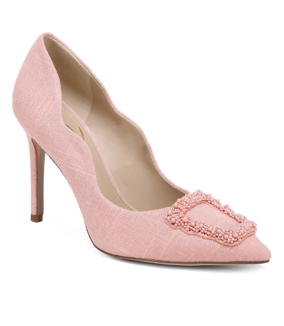 Pink heels? It’s a power play and I’m fully on board for it. #shoes #heels

#LTKGiftGuide