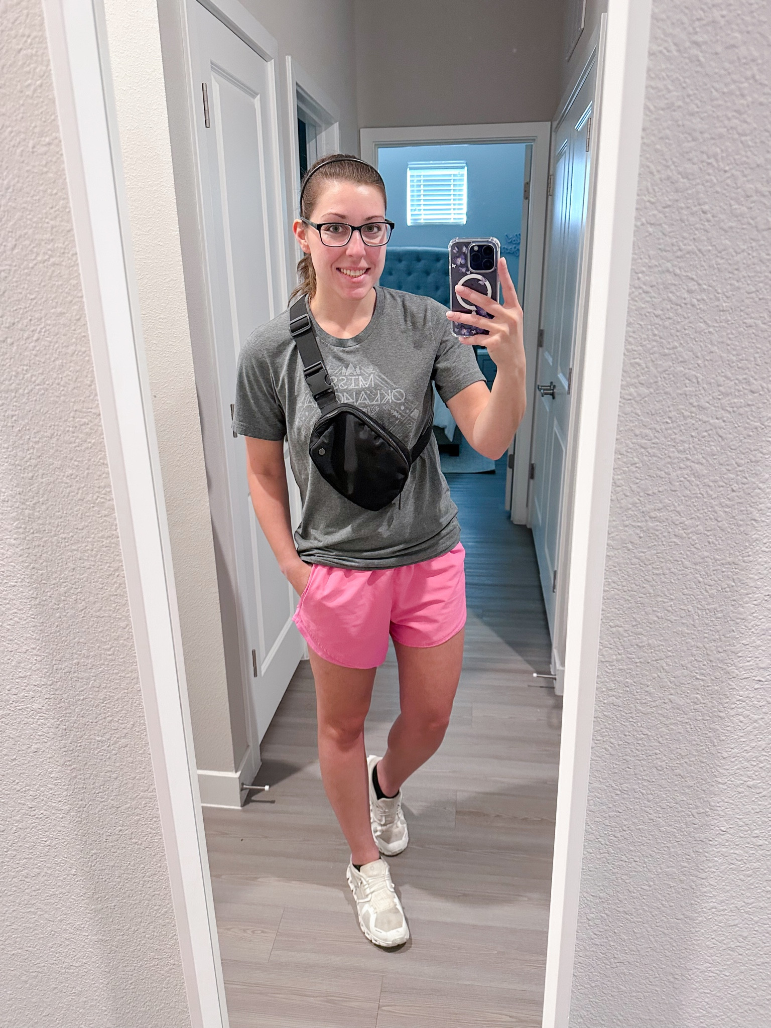 Sunday is my hair up, no make up day to get ready for my week ✨ 