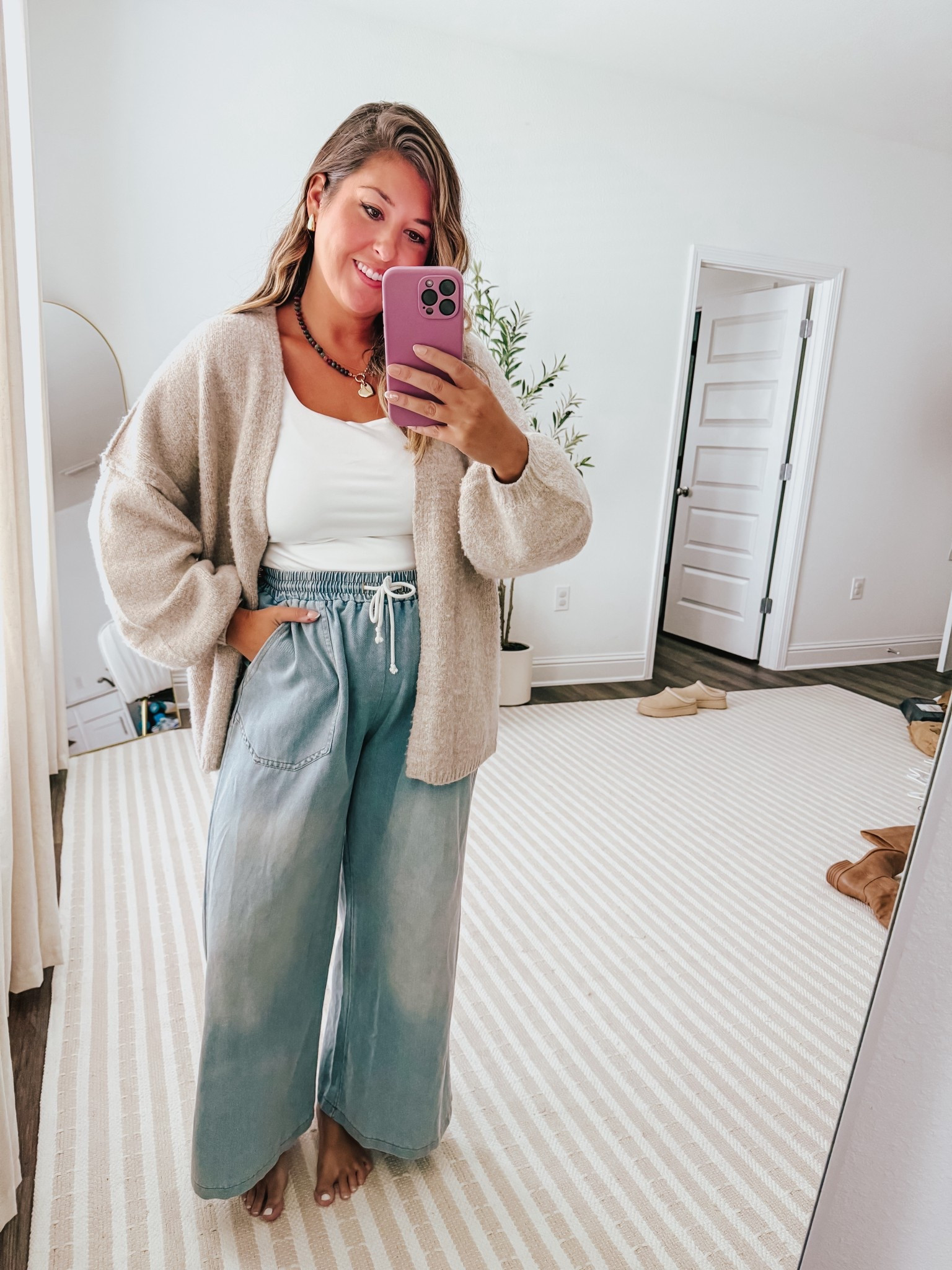 Comfy fall outfit, cozy outfit 

Wearing large and medium in cardigan

#LTKStyleTip #LTKFindsUnder50 #LTKSeasonal