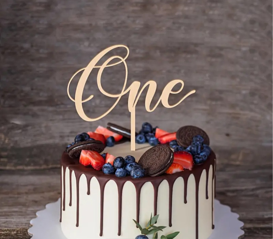 Cursive wooden “one” birthday cake sign pick 



#LTKBaby #LTKKids #LTKParties