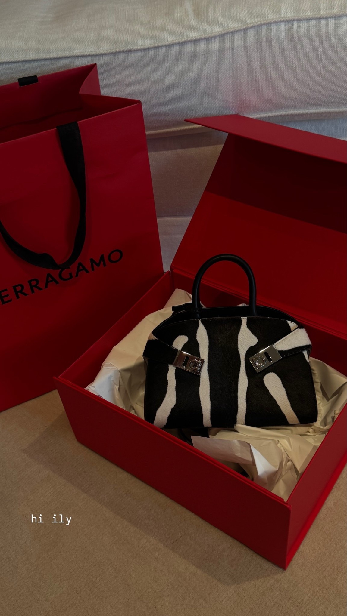 oh hey ily… linked cute zebra print bags!