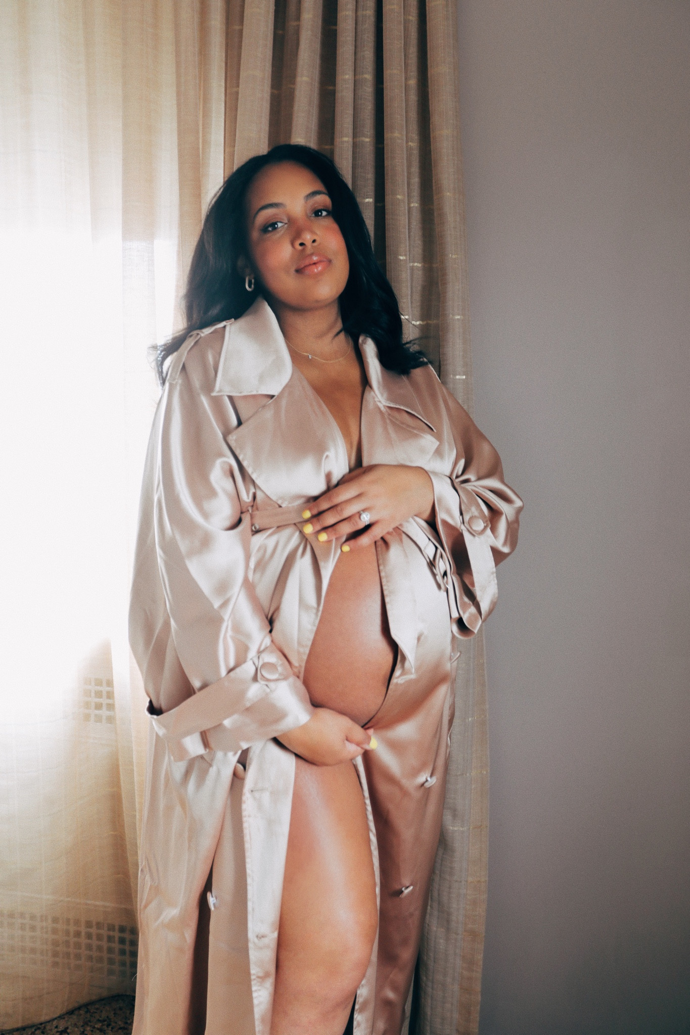 The perfect satin trench! ✨ 