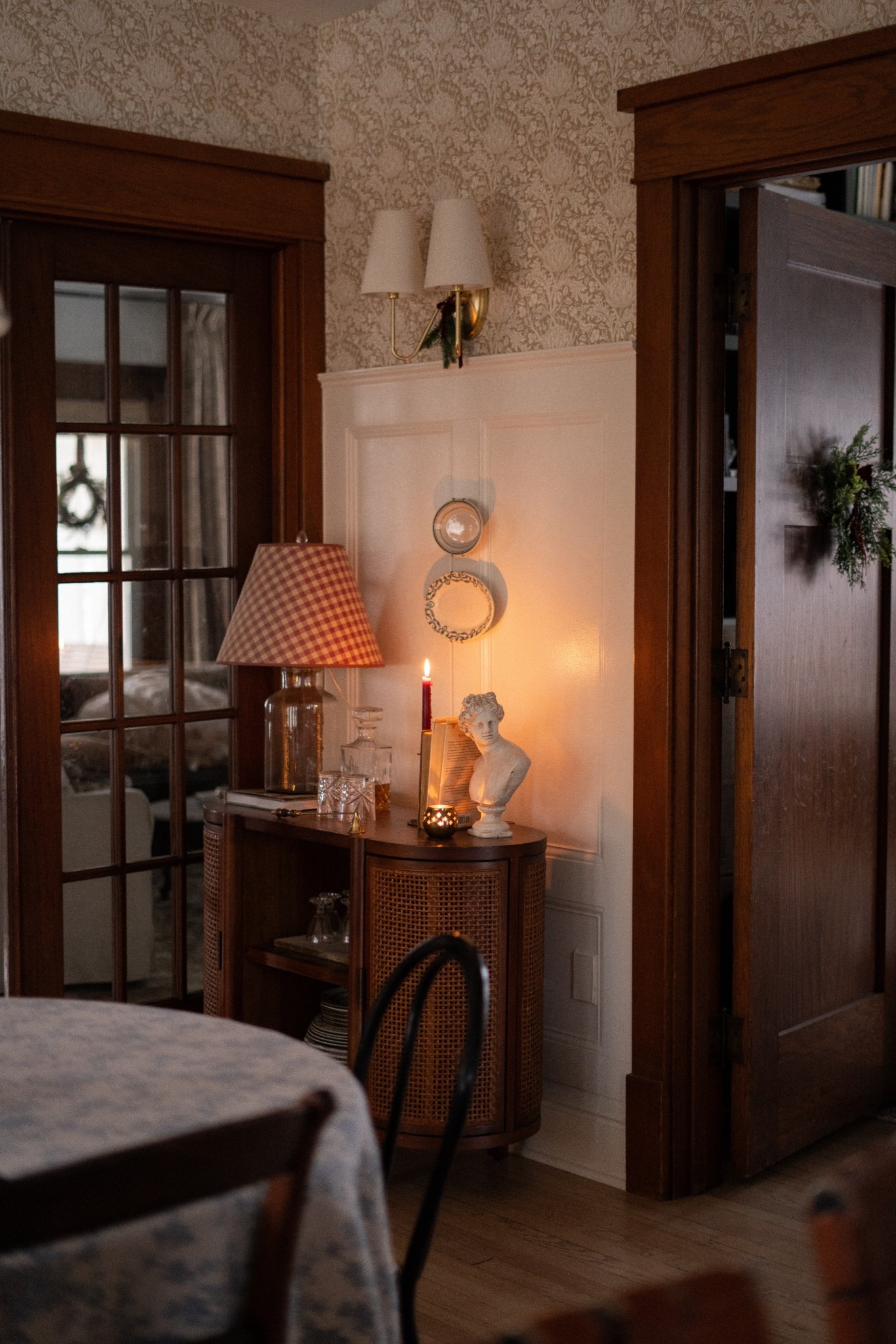 The favorite corner of our dining room….decorated in the best seasonal decor! This console table is a follower favorite but it’s always sold out, so here are a few similar ones!

#LTKHome #LTKHoliday