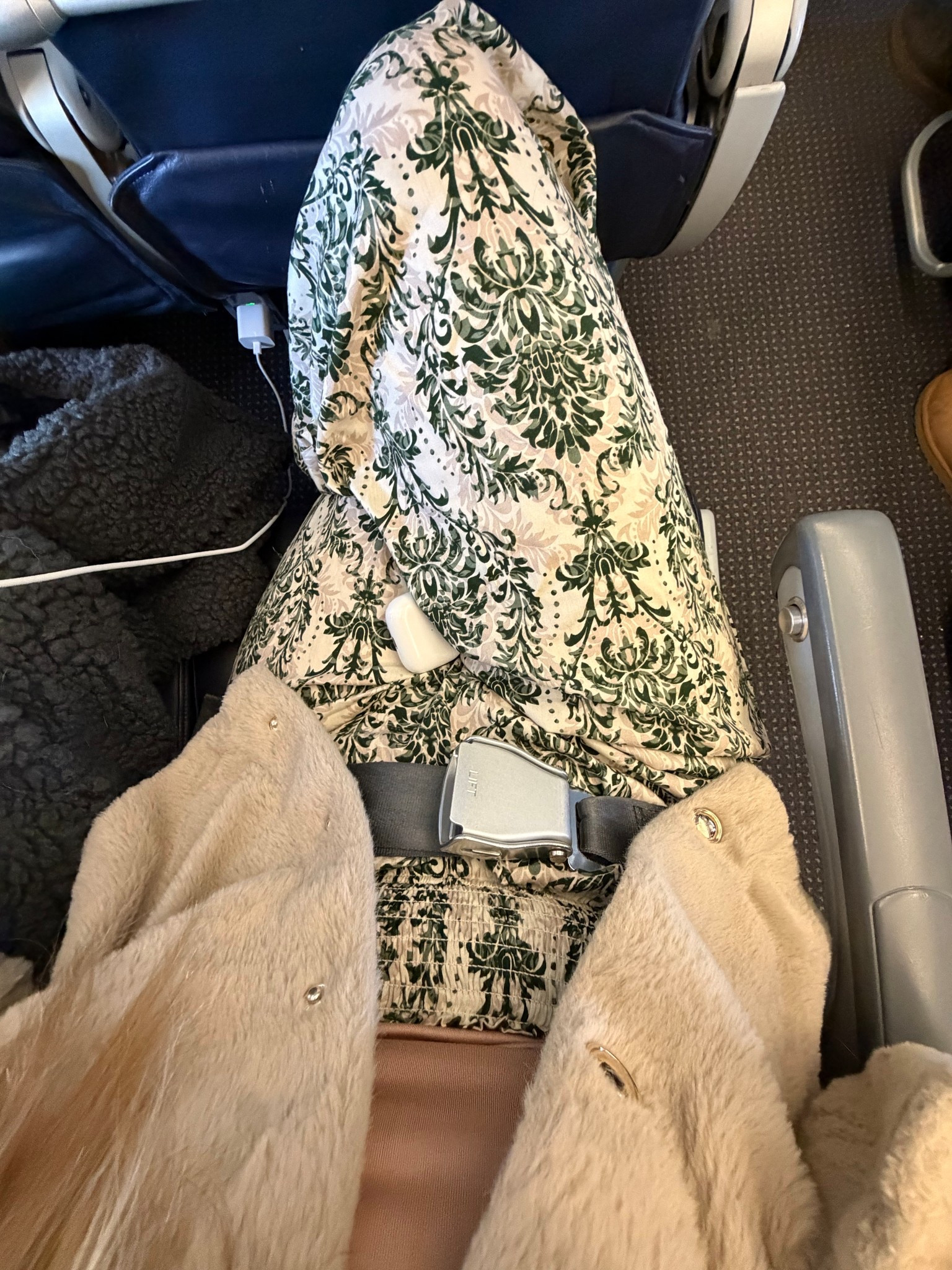 When your travel outfit is just repurposed vacation pieces.
Cupshe swim coverup pants, fluffy tan jacket, Ugg teddy close by.
Accessory of choice: the seatbelt.

travel outfit | airport style | cozy travel look | neutral outfit | winter travel outfit

#LTKdayinmylife #LTKTravel #LTKootd