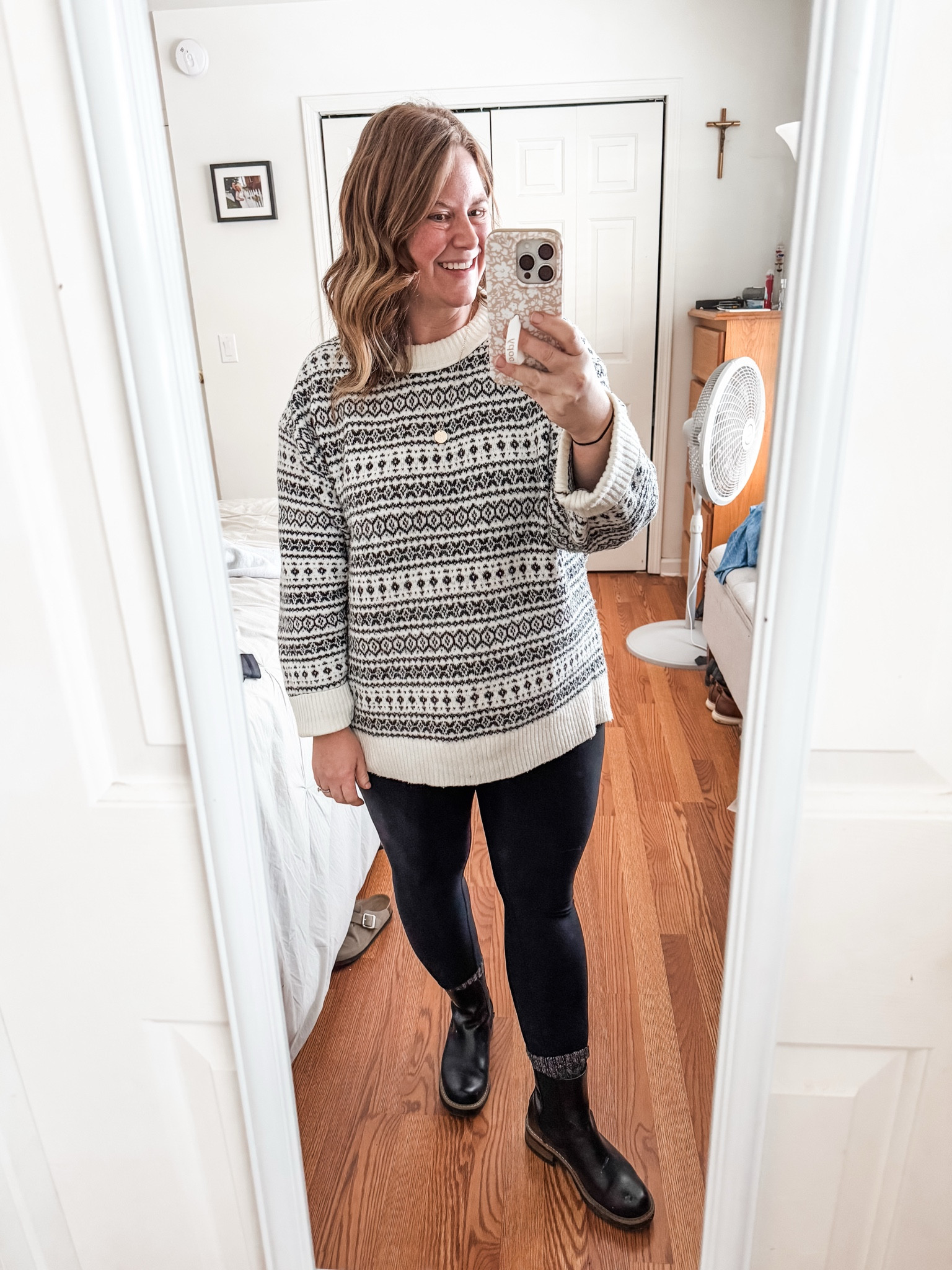 A comfy teacher outfit for a snowy day!  Sweater is an xl for an oversized fit.  Leggings are a large  

#LTKSeasonal #LTKMidsize #LTKFindsUnder50