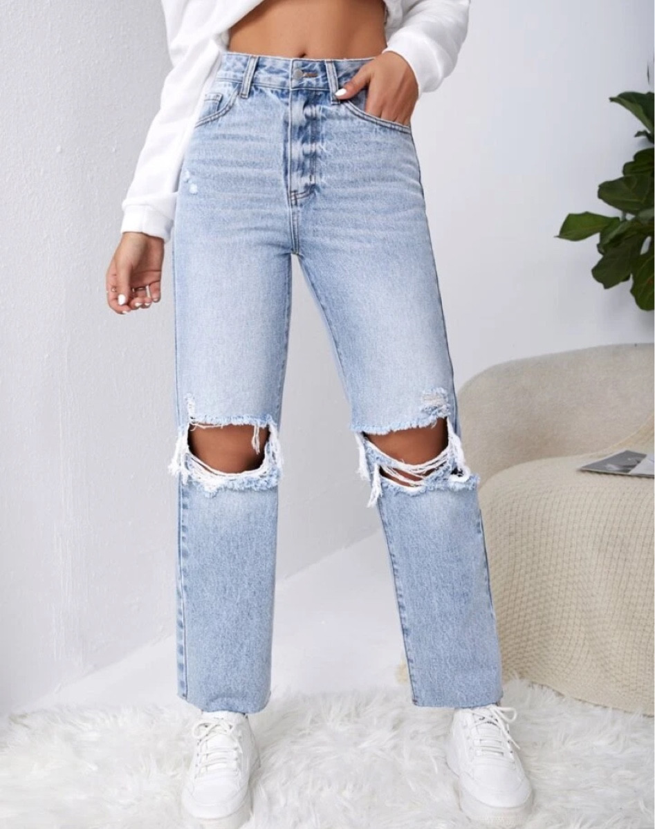 The cutest wide legged ripped denim jeans on Shein! Mom jeans! Baggy jeans! Button front jeans!! Shein jeans!! 