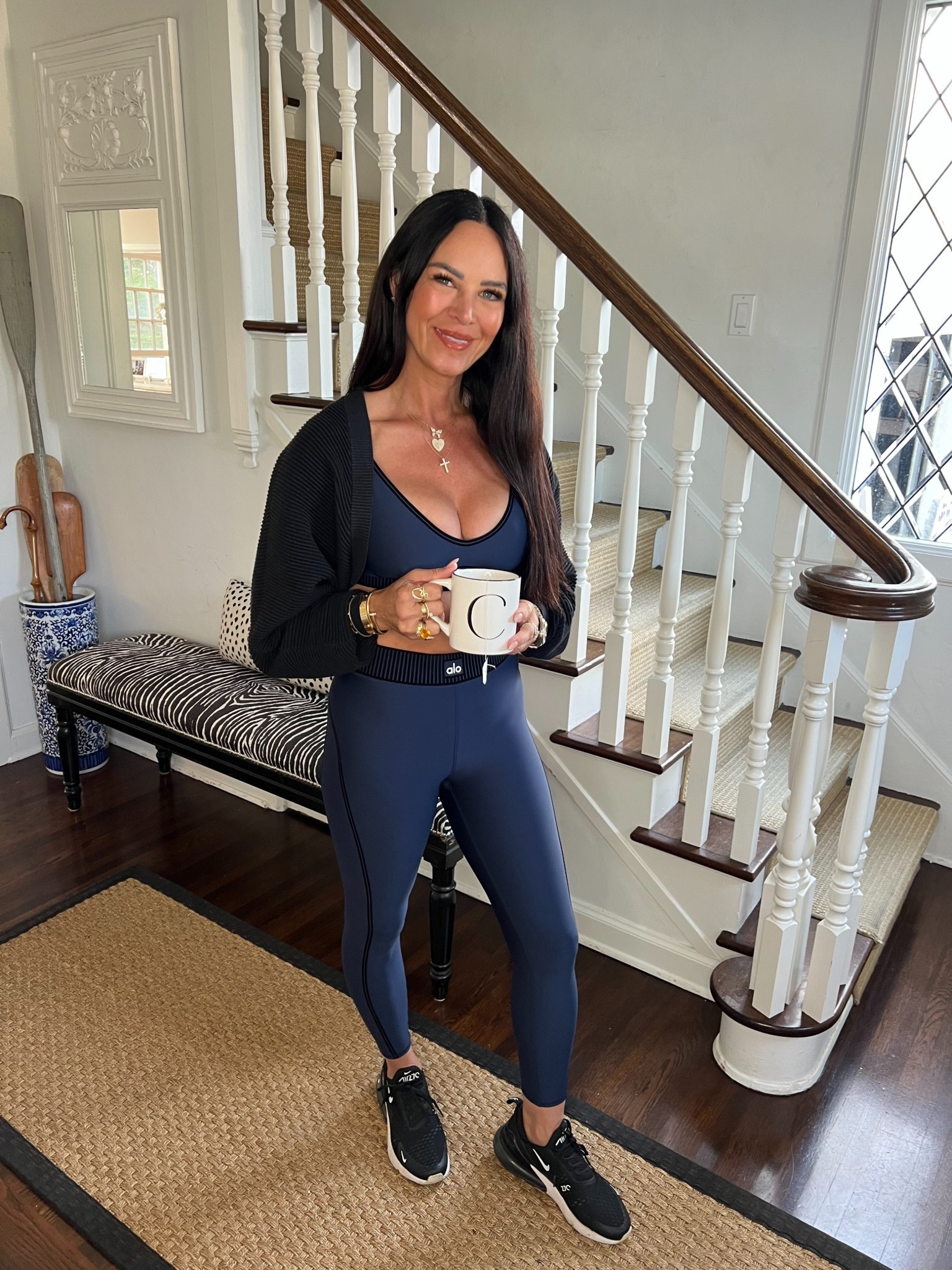 Fall layers, but make it Alo 🍂 My go-to set for cozy coffee runs and crisp morning workouts. Alo, always. 🤍
#chantellestyle #chantellemalarkey #chantellehartmanmalarkey #fallstyle #sandiegostyle

#LTKSeasonal #LTKActive #LTKHoliday