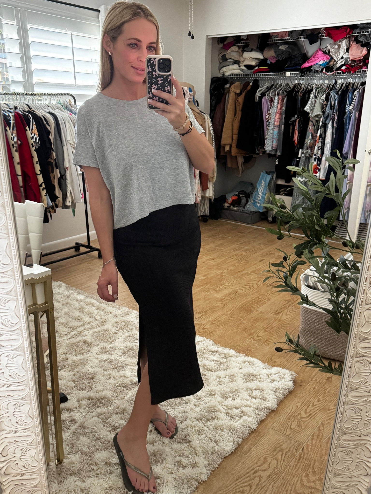 MIDI skirt outfit 



#LTKFindsUnder50 #LTKMidsize #LTKFindsUnder100