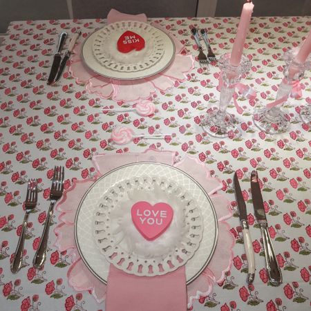 Bows over bros Galentines Day party tablescape 💌🎀💋 

#LTKparties #LTKhome #LTKSeasonal