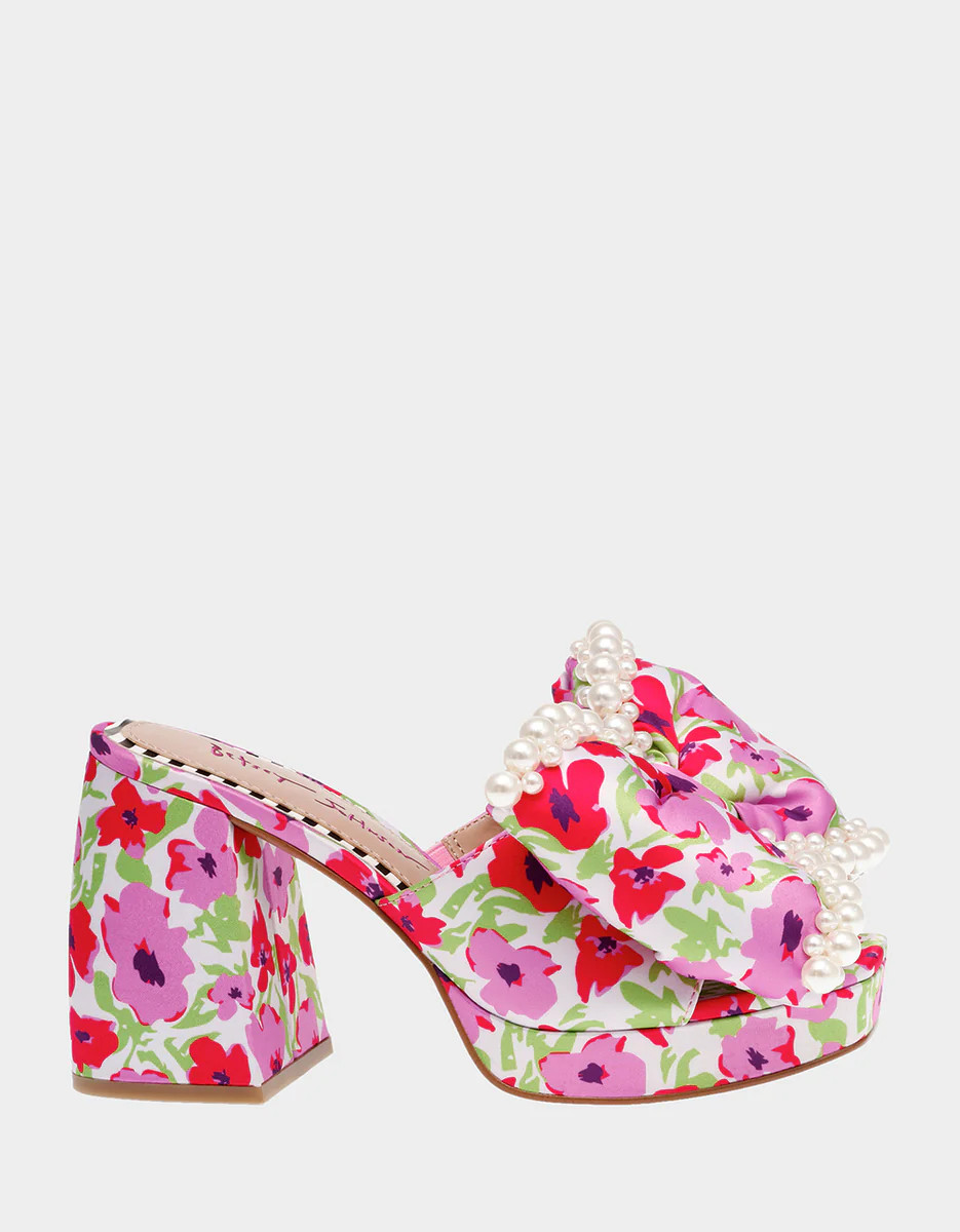 MACCIE WHITE MULTI | Betsey Johnson