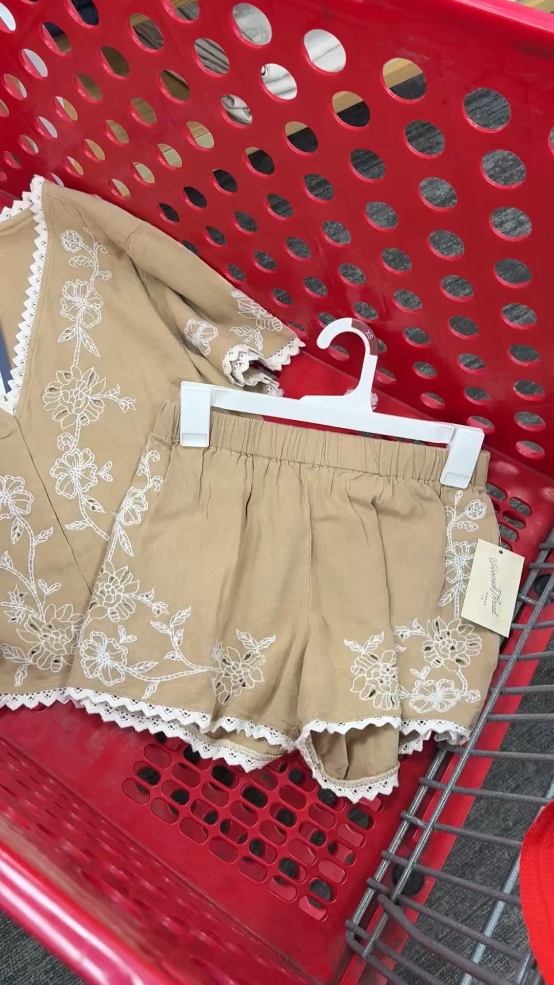 Loving these embroidered matching sets 

#LTKMidsize #LTKootd #LTKSeasonal