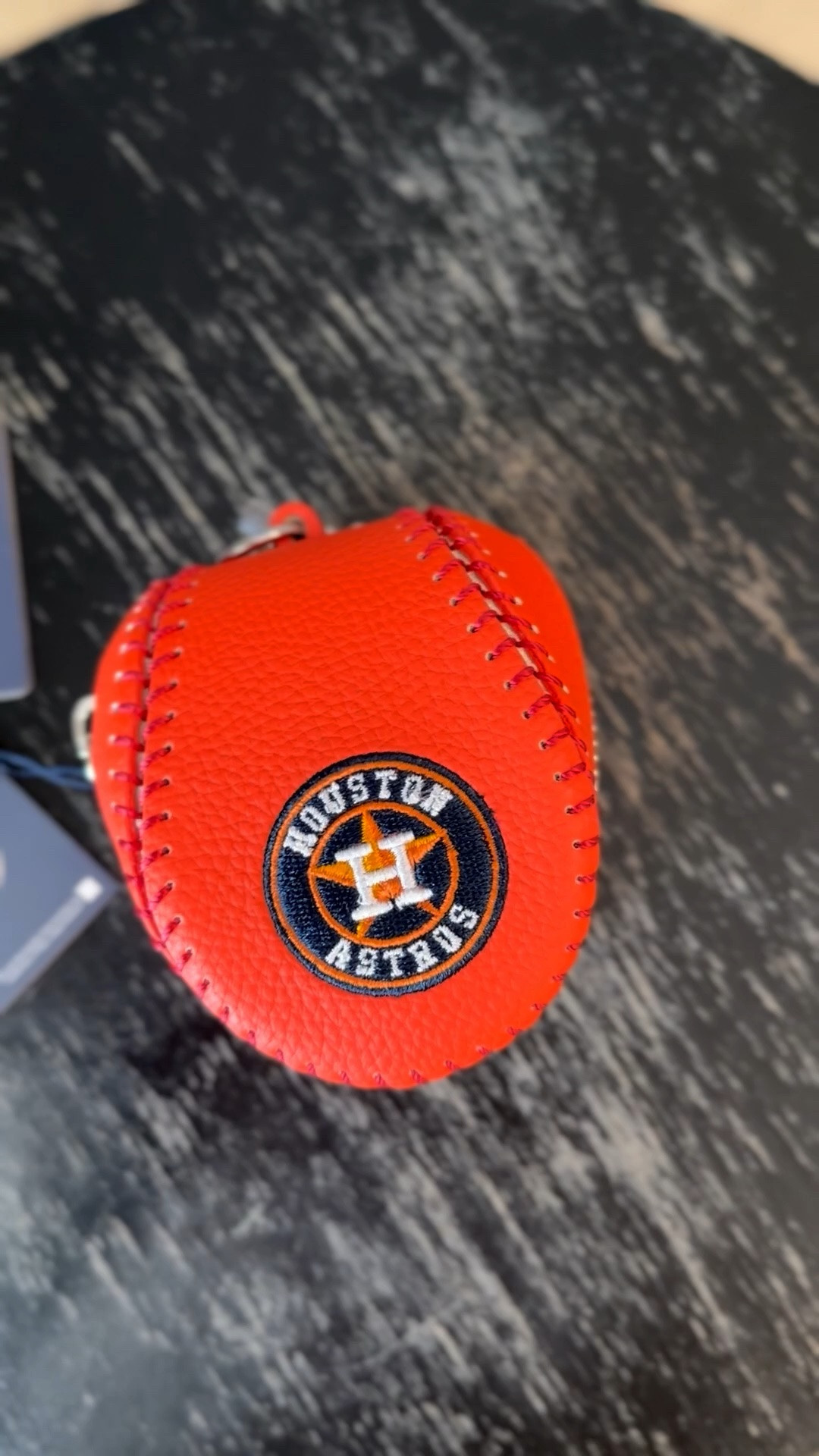 Cutest keychain coin purse. ⚾️ #astros

#LTKgrwm #LTKootd #LTKActive