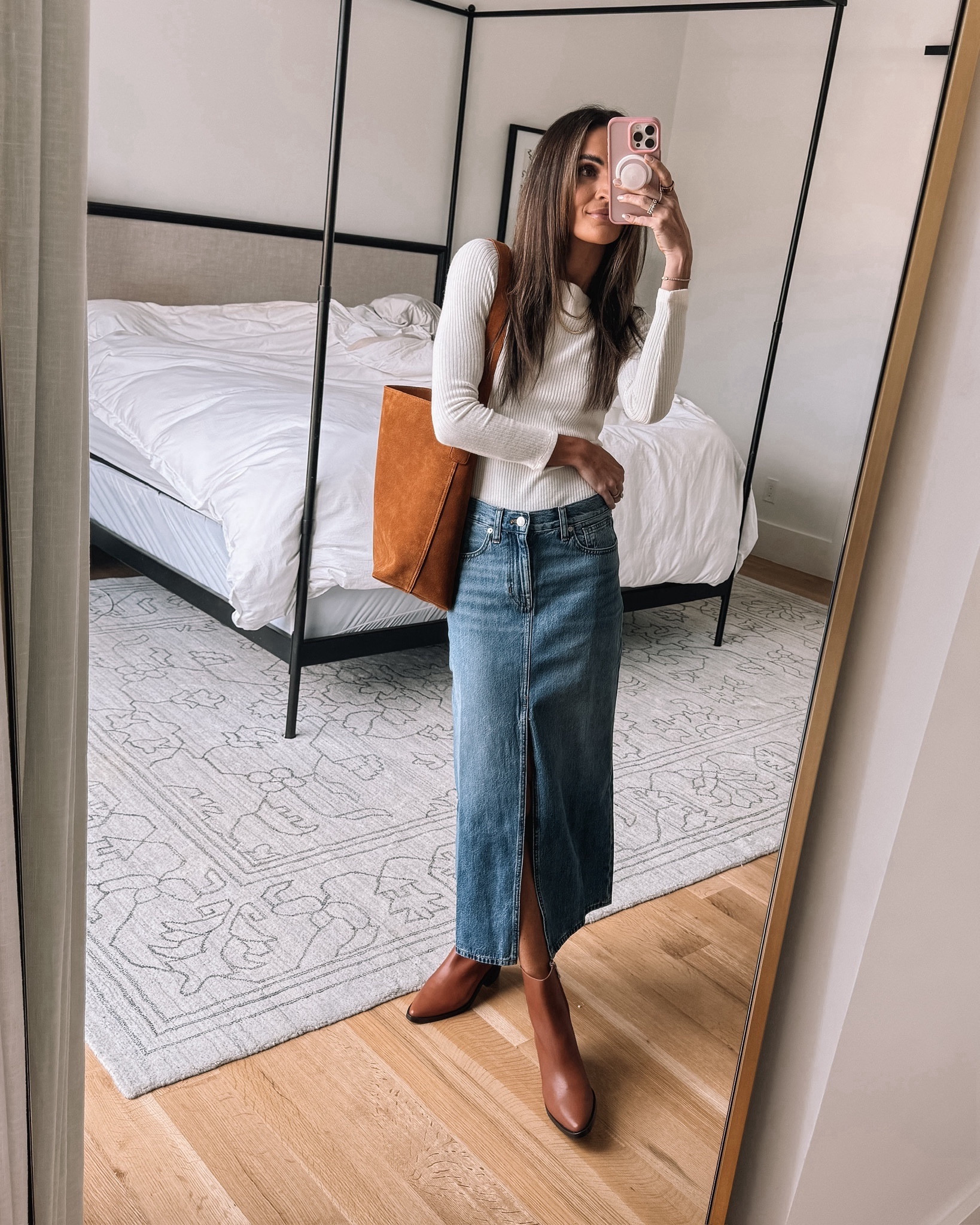 loving this denim skirt for everyday! 
@madewell #madewell #madewellpartner #ad 

#LTKfindsunder100 #LTKstyletip