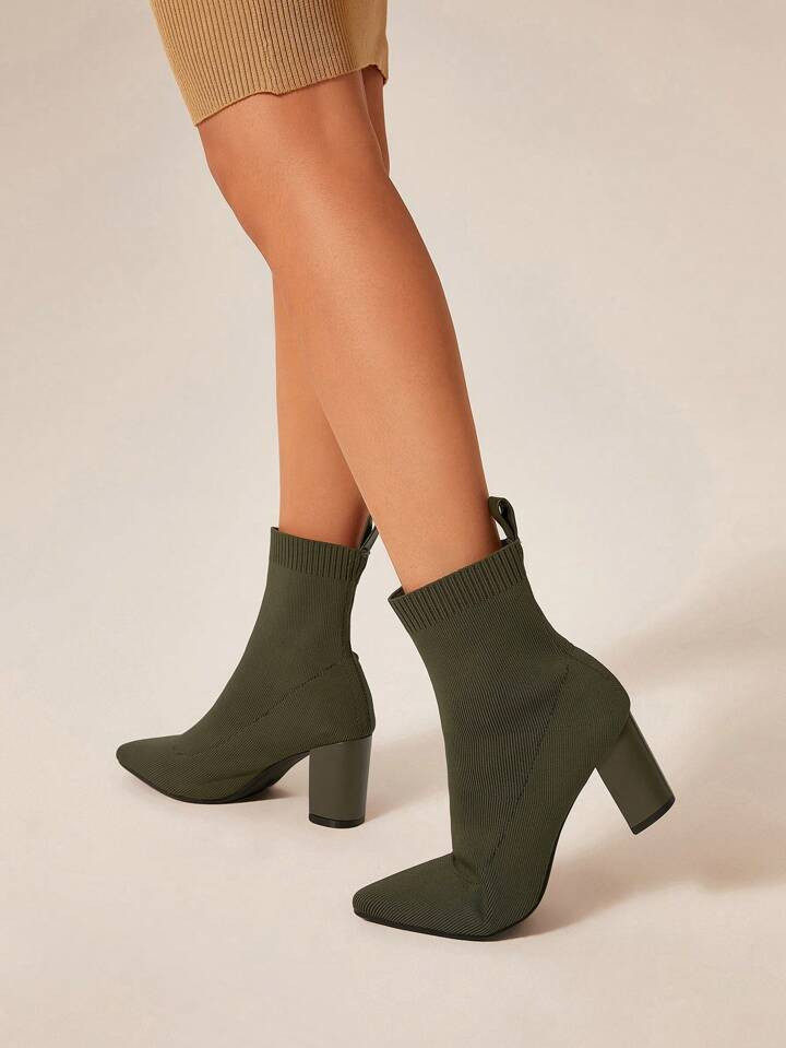 CUCCOO Basic Minimalist Point Toe Sock Boots | SHEIN