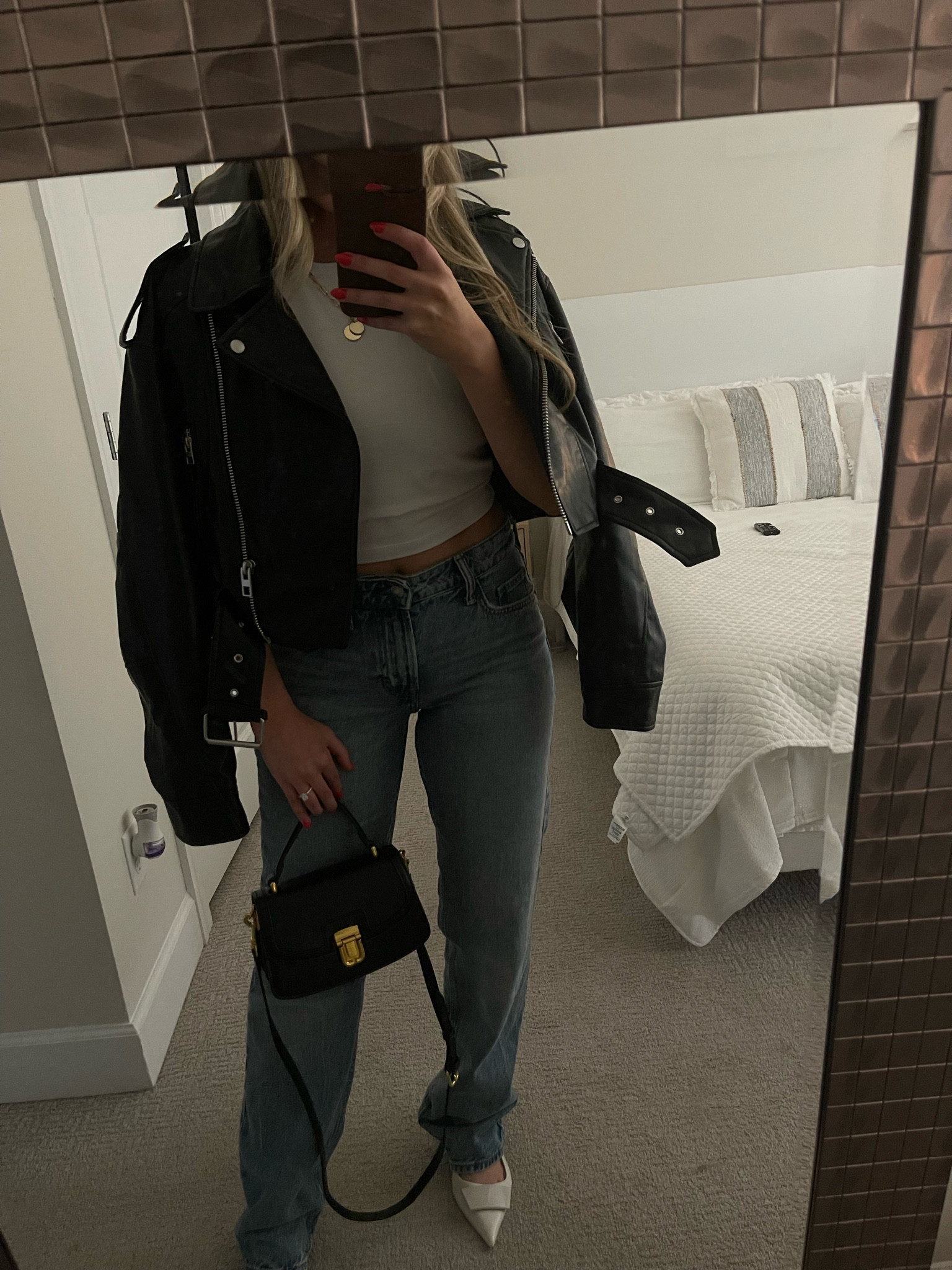 perfect gno or date night fit 

#LTKfindsunder50 #LTKshoecrush #LTKstyletip