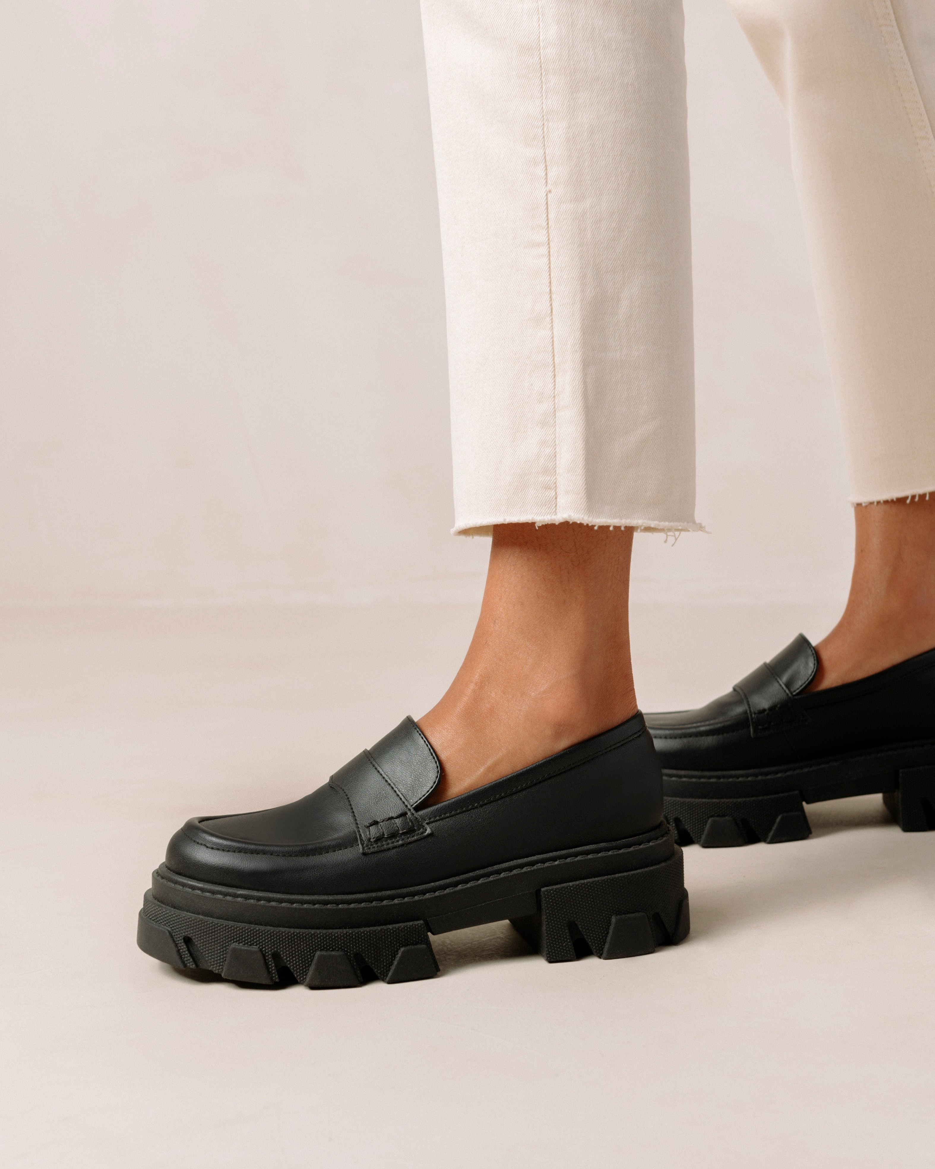 Trailblazer Corn - Black Vegan Leather Loafers | ALOHAS | Alohas FR