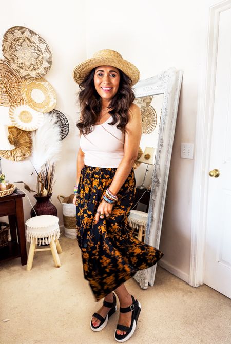 Love this outfit! Would be perfect for the farmers market in a Saturday morning or would be perfect for a date night!

Neutral tank// floral skirt// summer outfit// 

#LTKSeasonal #LTKFindsUnder50 #LTKStyleTip