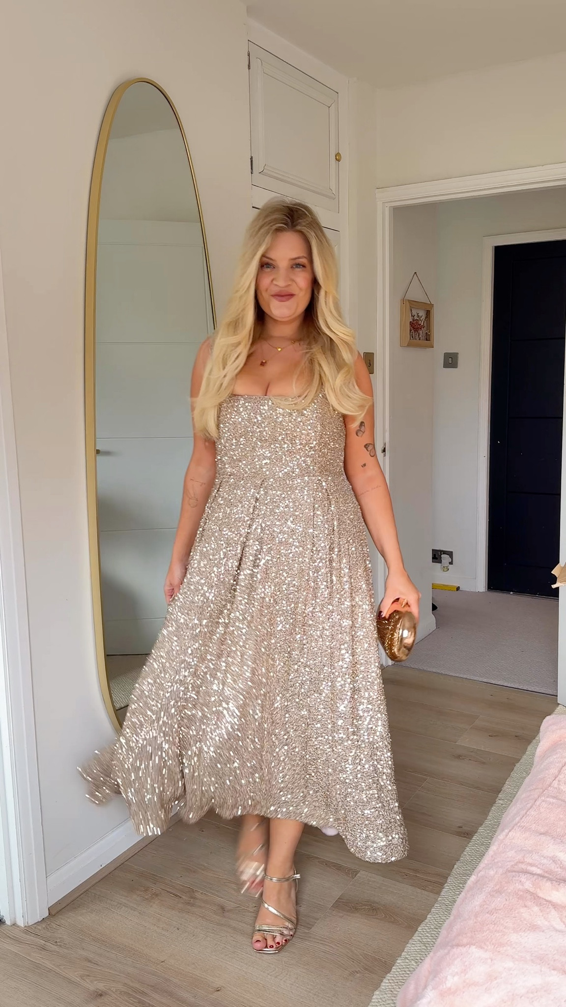 Midsize Christmas party dresses 🎄✨ Code HBRIGGS15 might still work!! 

#LTKuk #LTKfestive #LTKmidsize