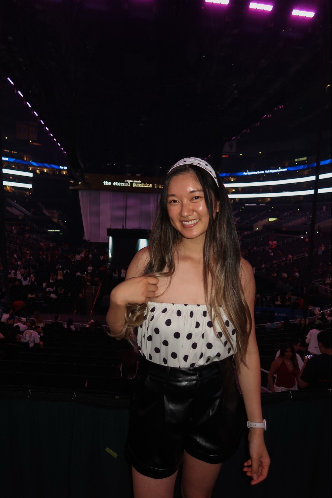ariana grande was amazing live 😭😭 #arianagrande #eternalsunshinetour #concertfits #eternalsunshineoutfit #outfit

#LTKmomlife #LTKootd #LTKgrwm