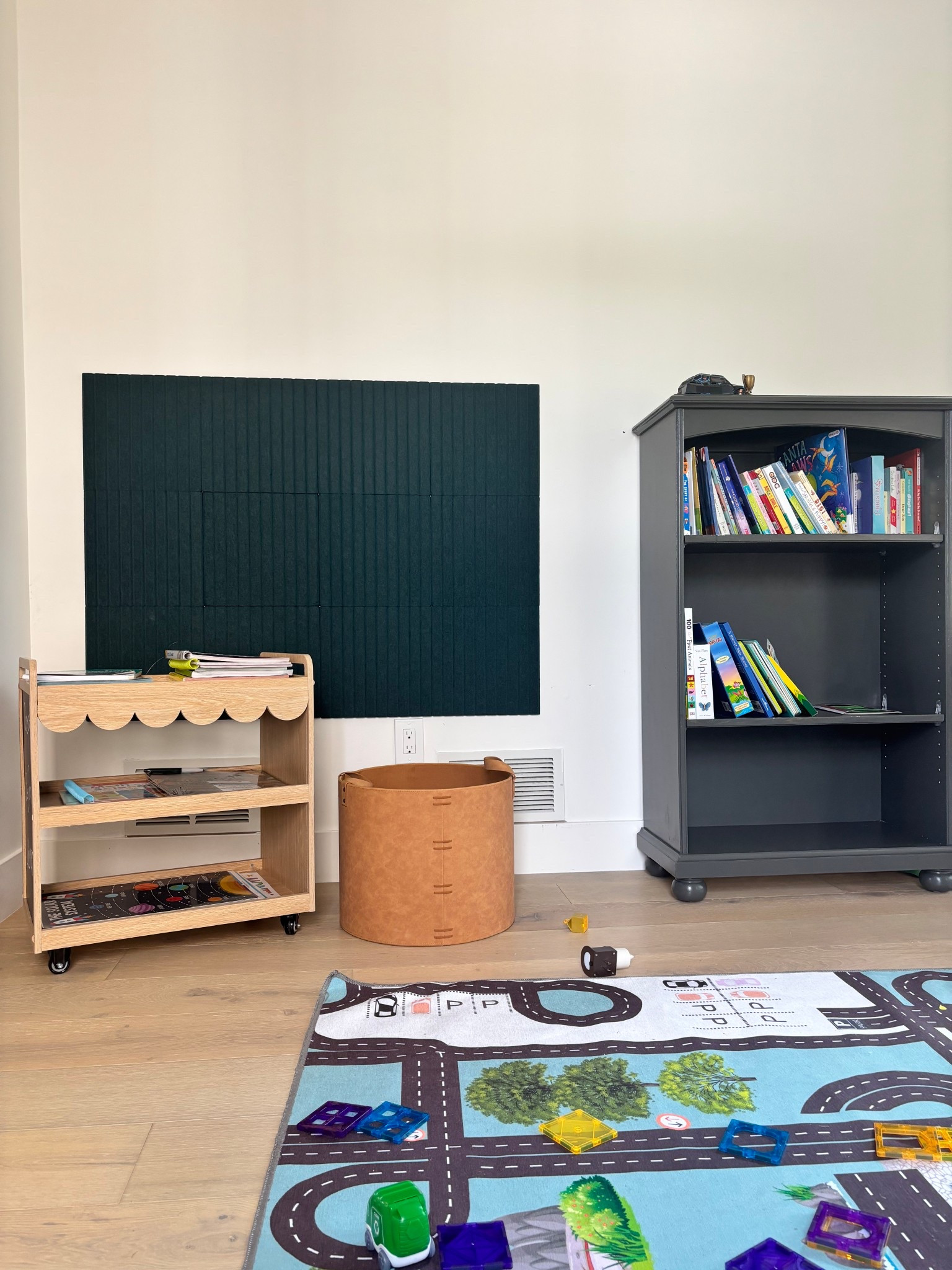 Kids library homeschool / playroom 
Kindergarten presents 
Books for kids 


#LTKFamily #LTKKids #LTKFindsUnder100