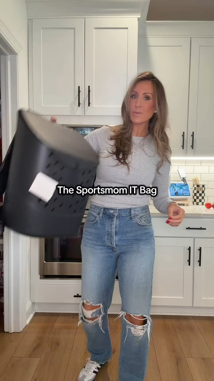 The sports mom bag of my dreams! Perfect for going to sports practices and games, beach day, road trip, this bag is the best thing I've ever bought, themominstyle 

#LTKootd #LTKmomlife #LTKSeasonal