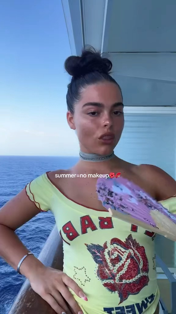 summer = no makeup 🌺

#LTKVideo #LTKStyleTip 

#LTKBeauty