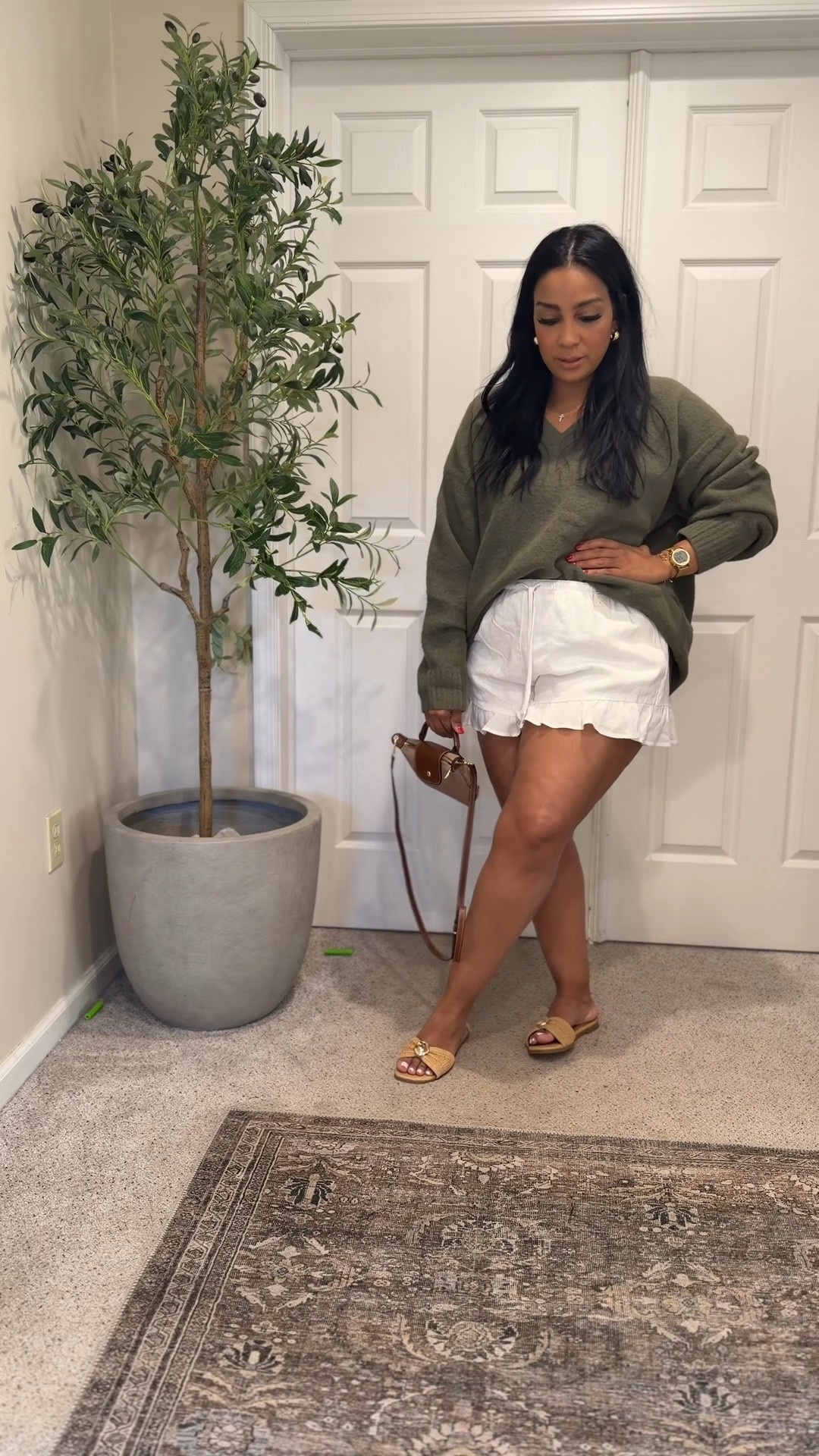 Abercrombie Summer/ Spring cozy outfit ⚡️ #abercrombie #abercrombieshorts #linenshorts

#LTKmomlife #LTKdayinmylife #LTKgrwm