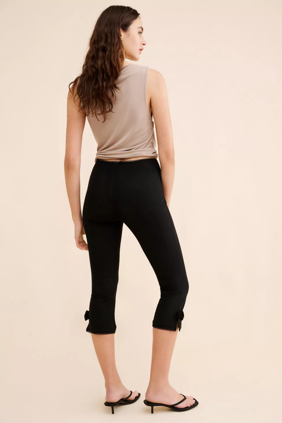 Guizio Valeria Mesh Capri Pants | Urban Outfitters (US and RoW)