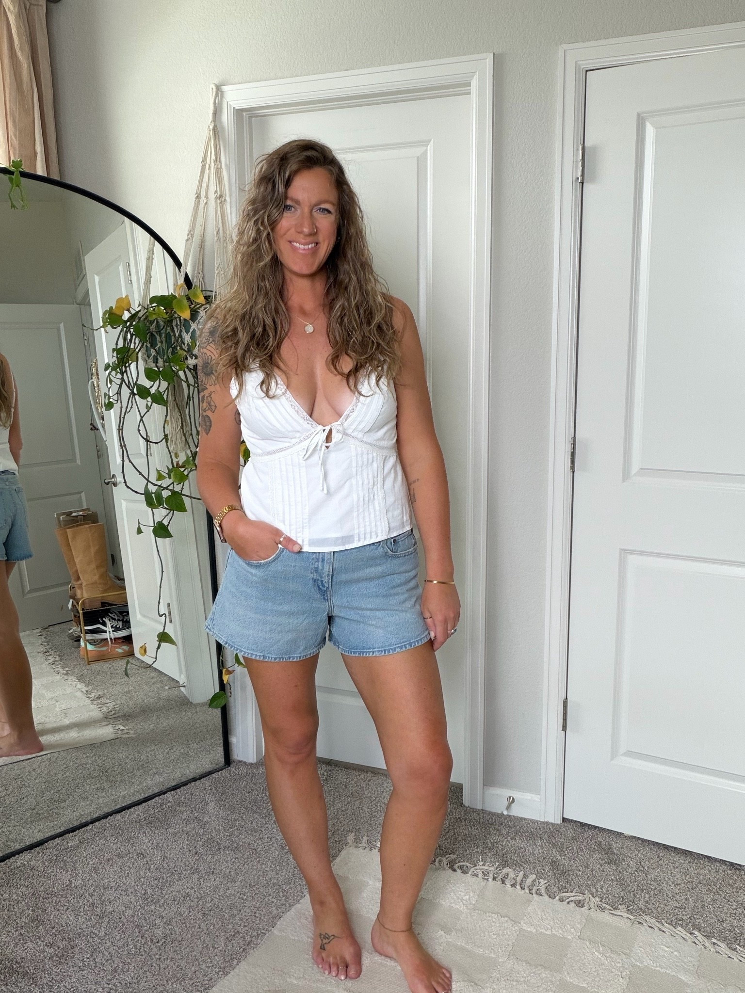 Medium top, 30 curve love shorts - stackable code: SHORTSAF for extra 15% off

#LTKTall #LTKOver40 #LTKSaleAlert