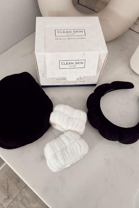 My must haves for getting ready. These clean skin towels are my latest obsession. Making washing my face clean and easy. 

#LTKbeauty #LTKtravel #LTKstyletip