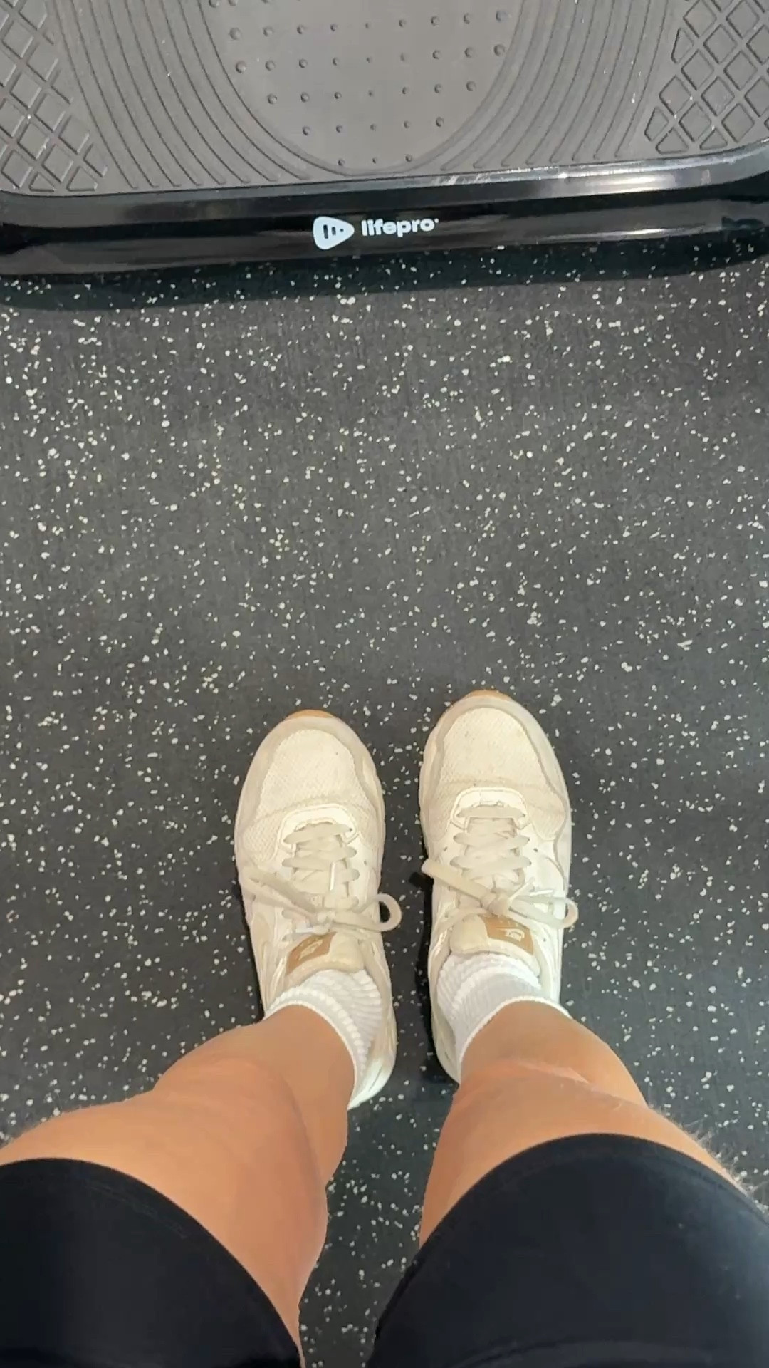 power plate coming at you! 

#LTKfitnessgoals #LTKActive #LTKselfcare