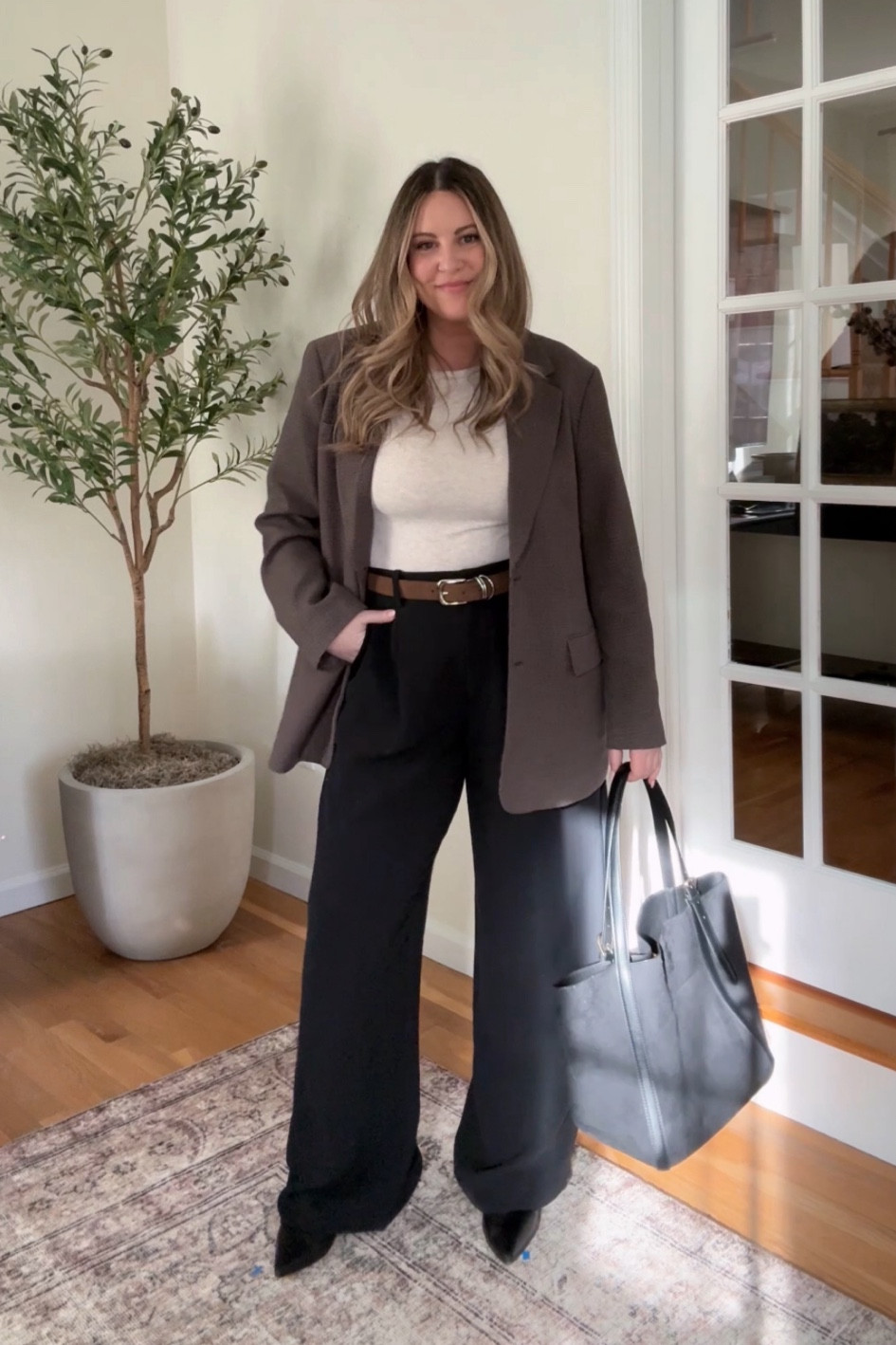 Styling a classic blazer: corporate 〰️ winter outfits, blazer outfit, winter outfit idea, casual winter outfit, winter work outfit, workwear outfit winter, work outfit, workwear winter

#LTKWorkwear #LTKStyleTip #LTKSeasonal