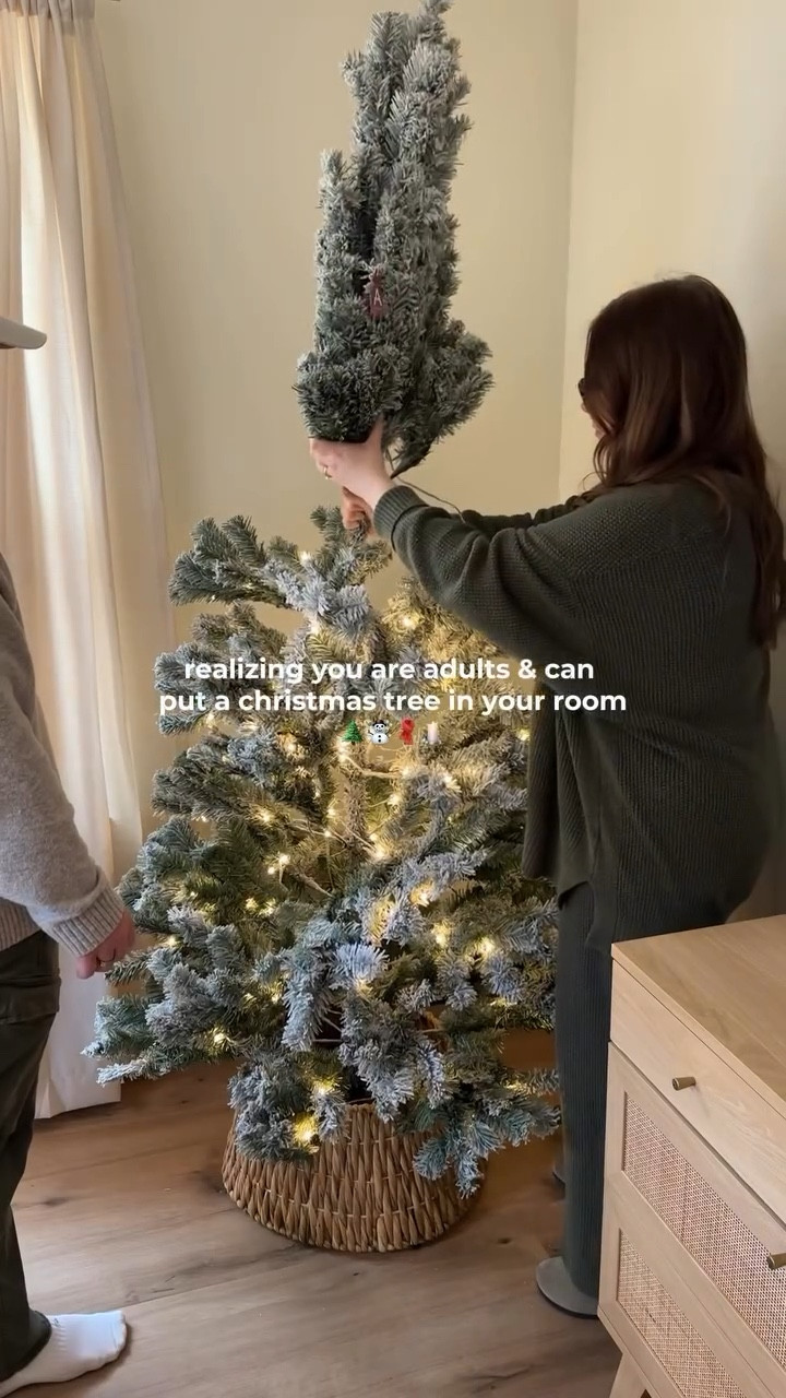 I always wanted a tree in my room as a kid, and realized that I’m now an adult with my own home and can make that happen 🤩 How many trees do you have in your house??

#LTKSeasonal #LTKHome #LTKHoliday