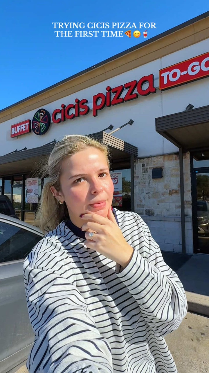 childhood me would of FREAKEDDD🥲💔👏🏼🍕 #cicispizza #childhood #cicis #buffet #vlog
 

#LTKootd #LTKvlog #LTKdayinmylife