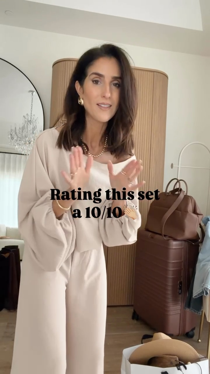 Rating this matching set a 10/10!! I’m just shy of 5-7” wearing the size small in the color apricot #stylinbyaylin #aylin #amazonset #matchingset

#LTKOver40 #LTKootd #LTKgrwm