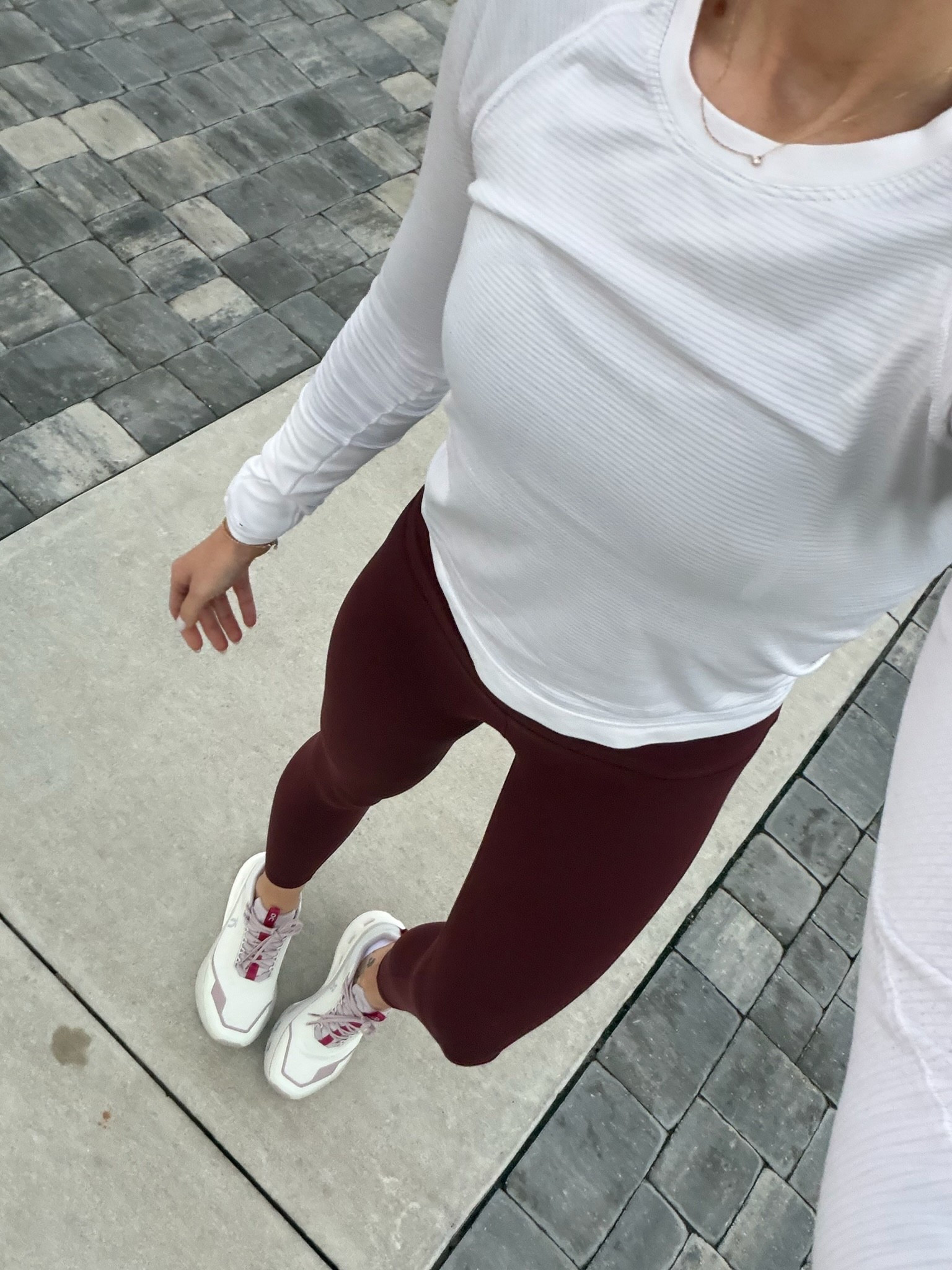 Winter activewear, workout outfit, leggings, long sleeve athletic top, annabrstyle

#LTKSeasonal #LTKOver40 #LTKActive