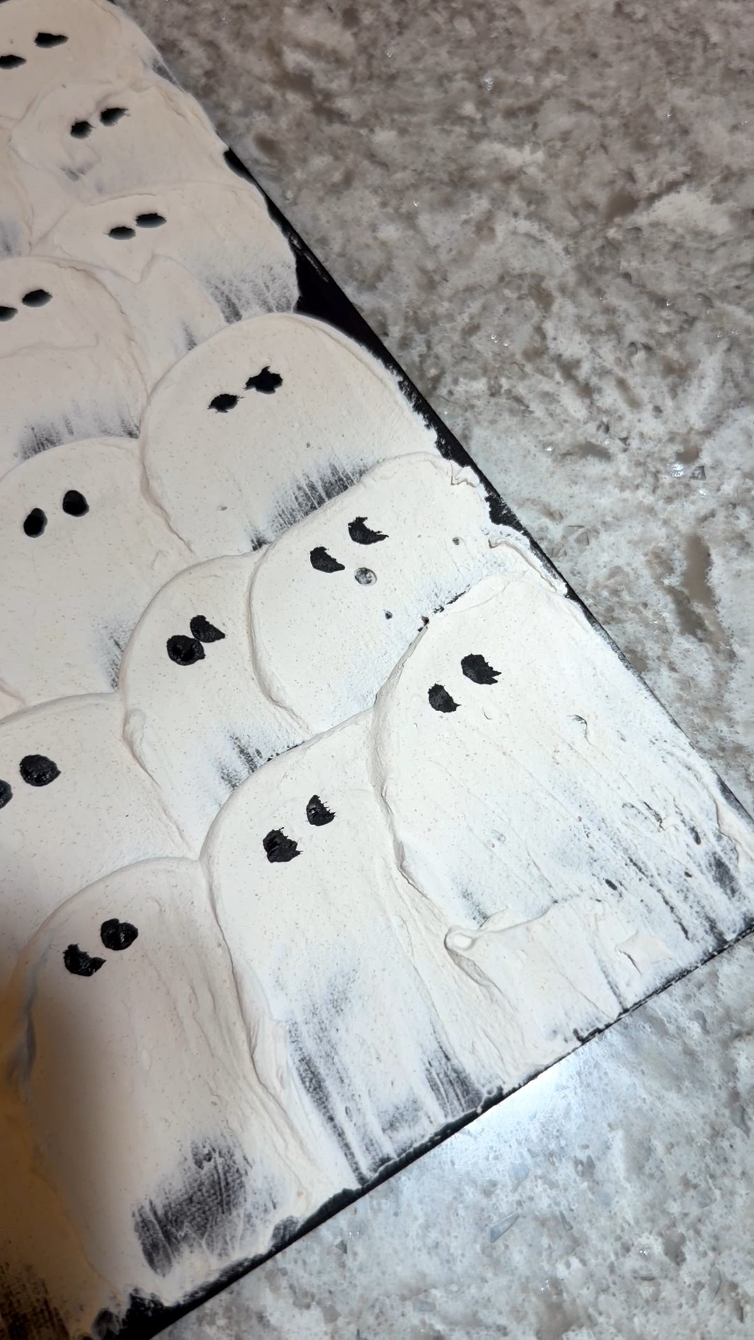 Easy Halloween Craft 👻 

#LTKHalloween #LTKHoliday #LTKSeasonal