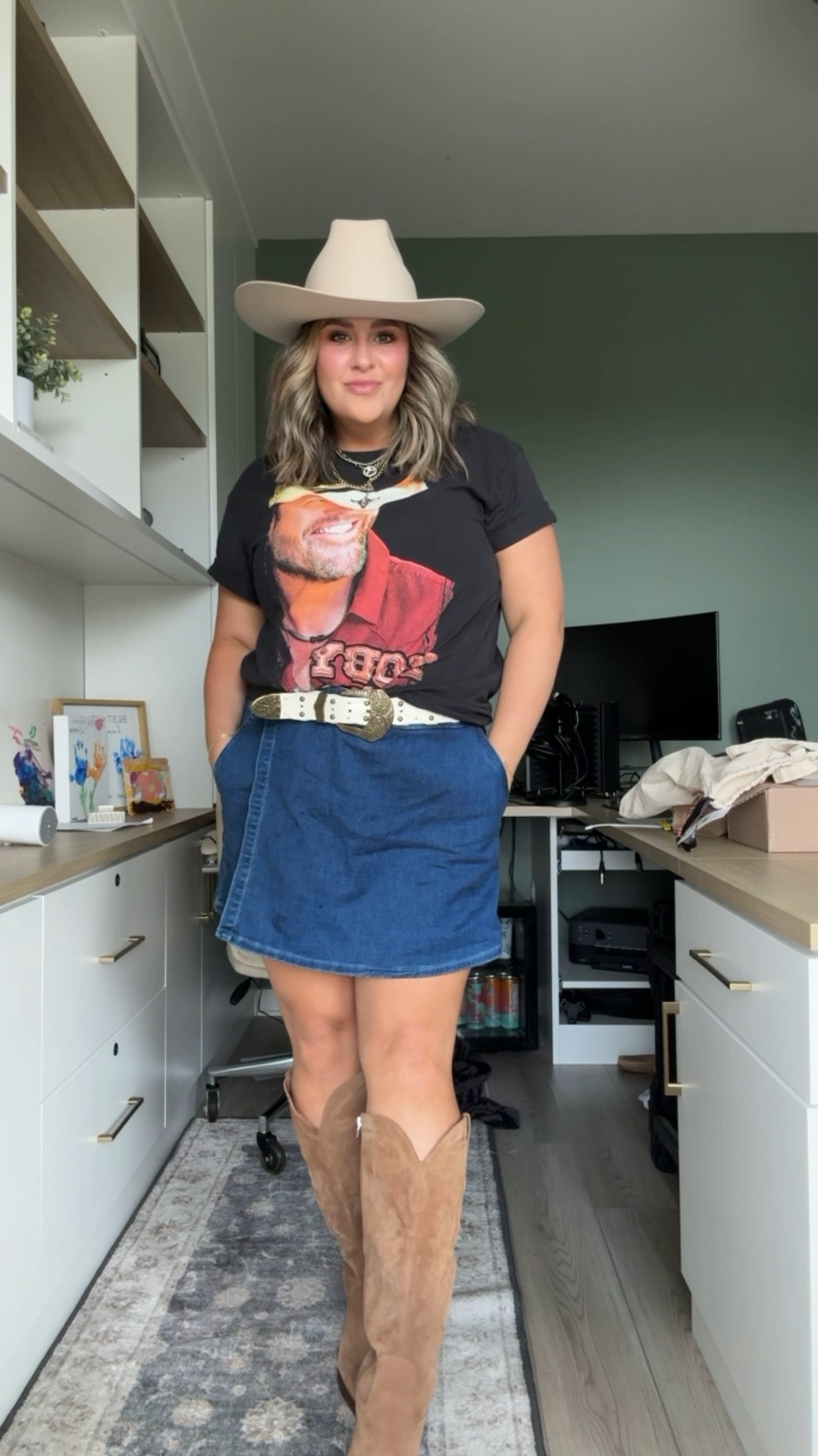 CMA Fest outfit inspo.

Vintage Toby Keith tee with the most comfortable denim skort!!

#LTKSummerEdit #LTKMidsize #LTKPlusSize