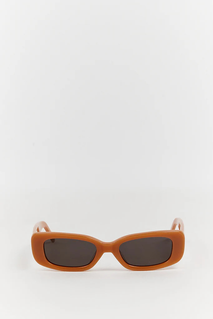 SHEVOKE NORM TAN SUNGLASSES | DISSH